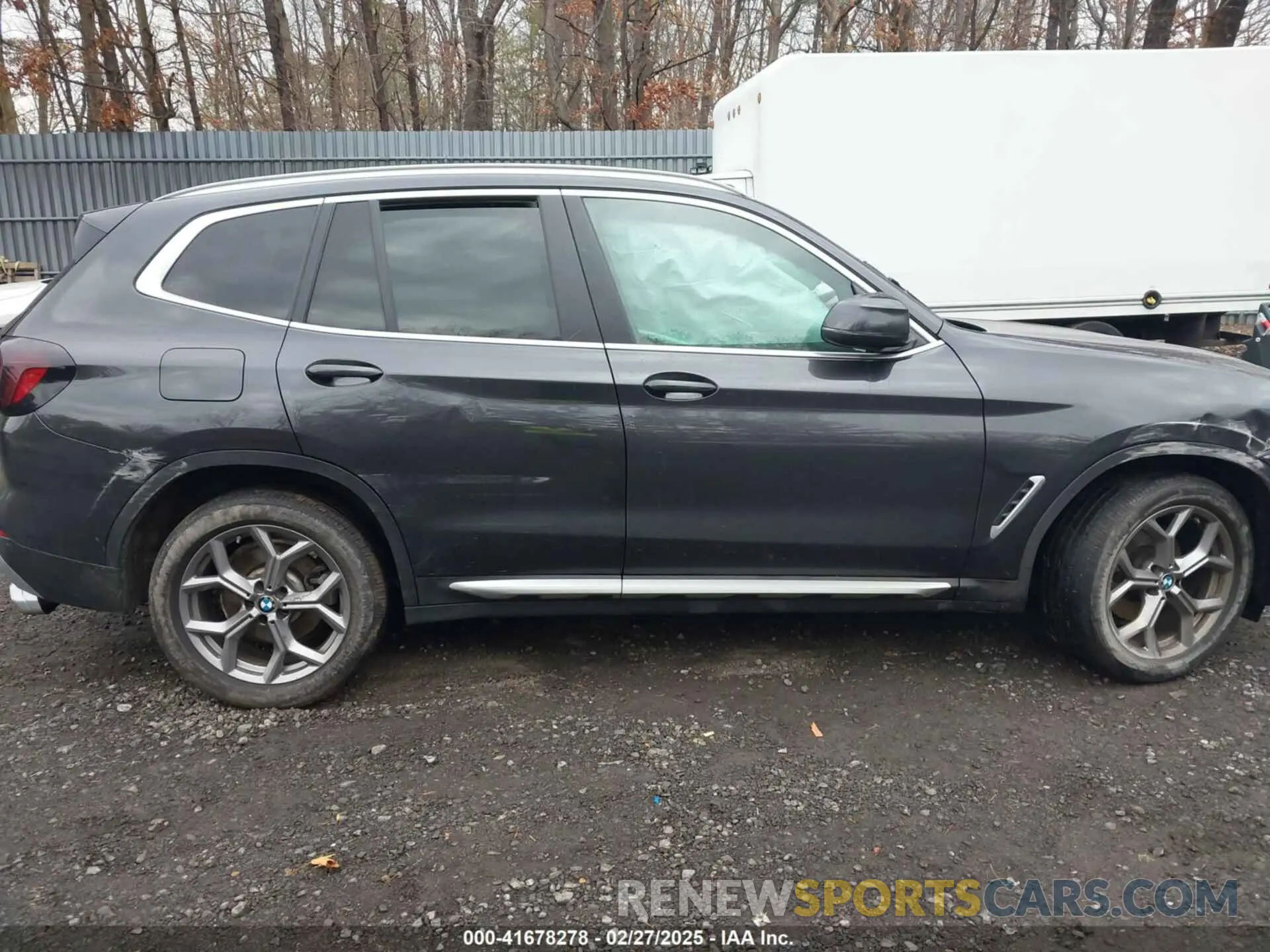 13 Photograph of a damaged car 5UX43DP04P9R23348 BMW X3 2023