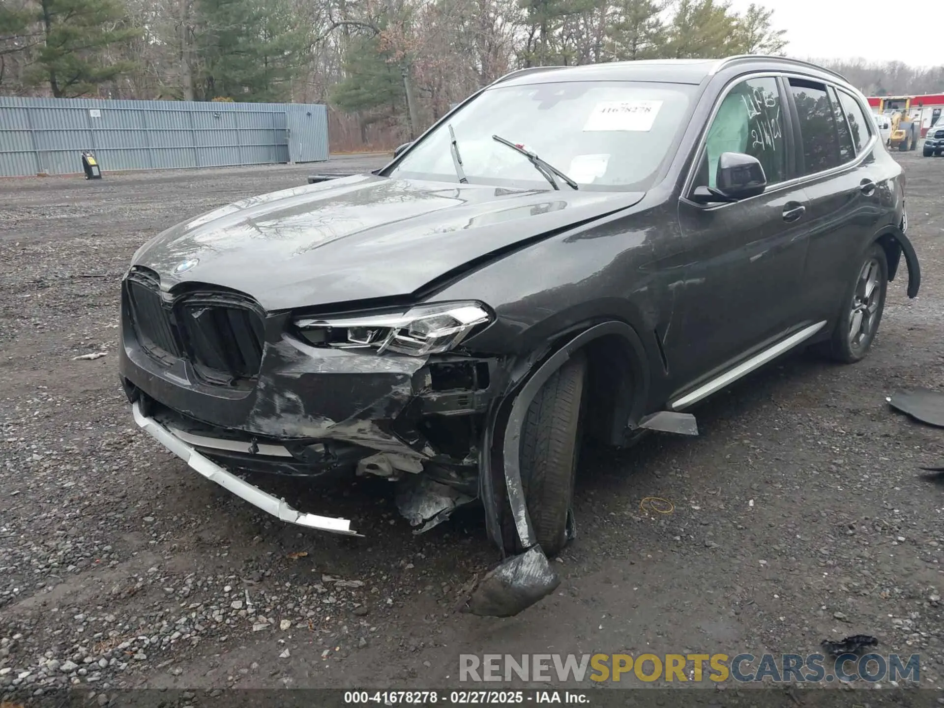 2 Photograph of a damaged car 5UX43DP04P9R23348 BMW X3 2023