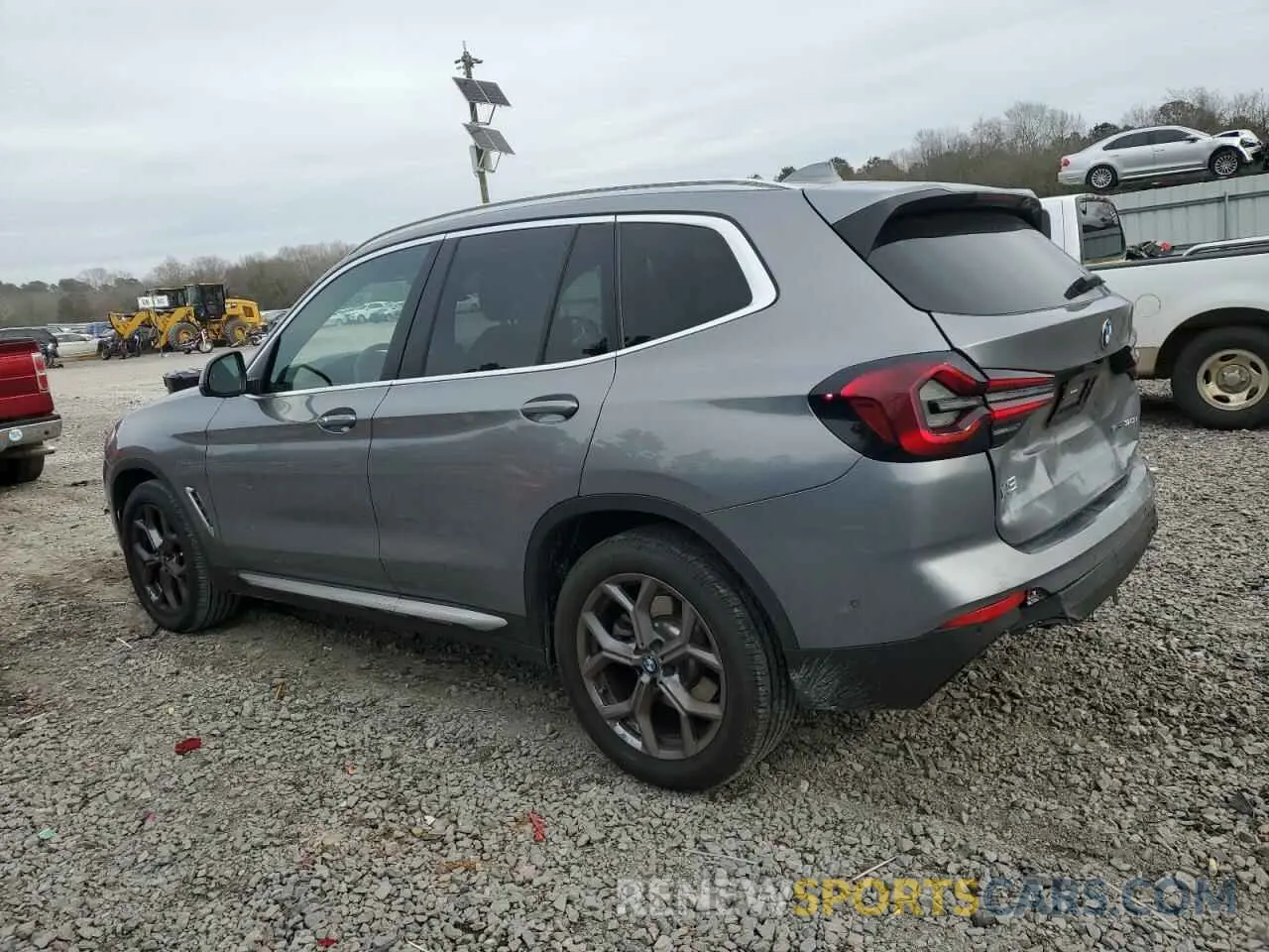 2 Photograph of a damaged car 5UX43DP05P9S93646 BMW X3 2023