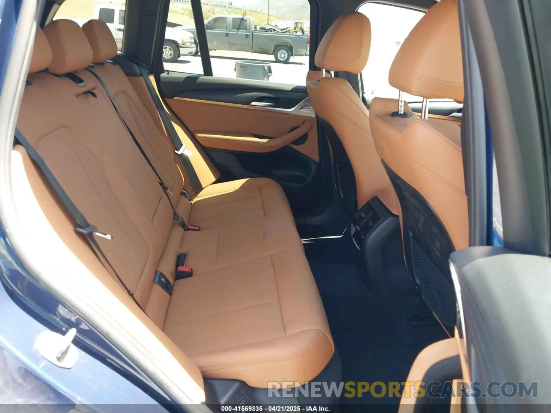 8 Фотография поврежденного автомобиля 5UX43DP05P9T36656 BMW X3 2023