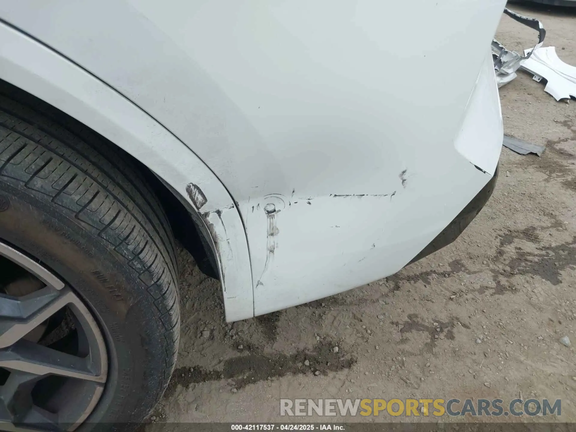 19 Фотография поврежденного автомобиля 5UX43DP06P9R32858 BMW X3 2023
