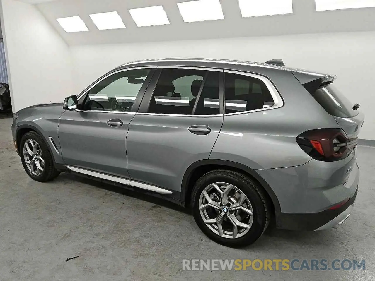 2 Фотография поврежденного автомобиля 5UX43DP06P9S77911 BMW X3 2023