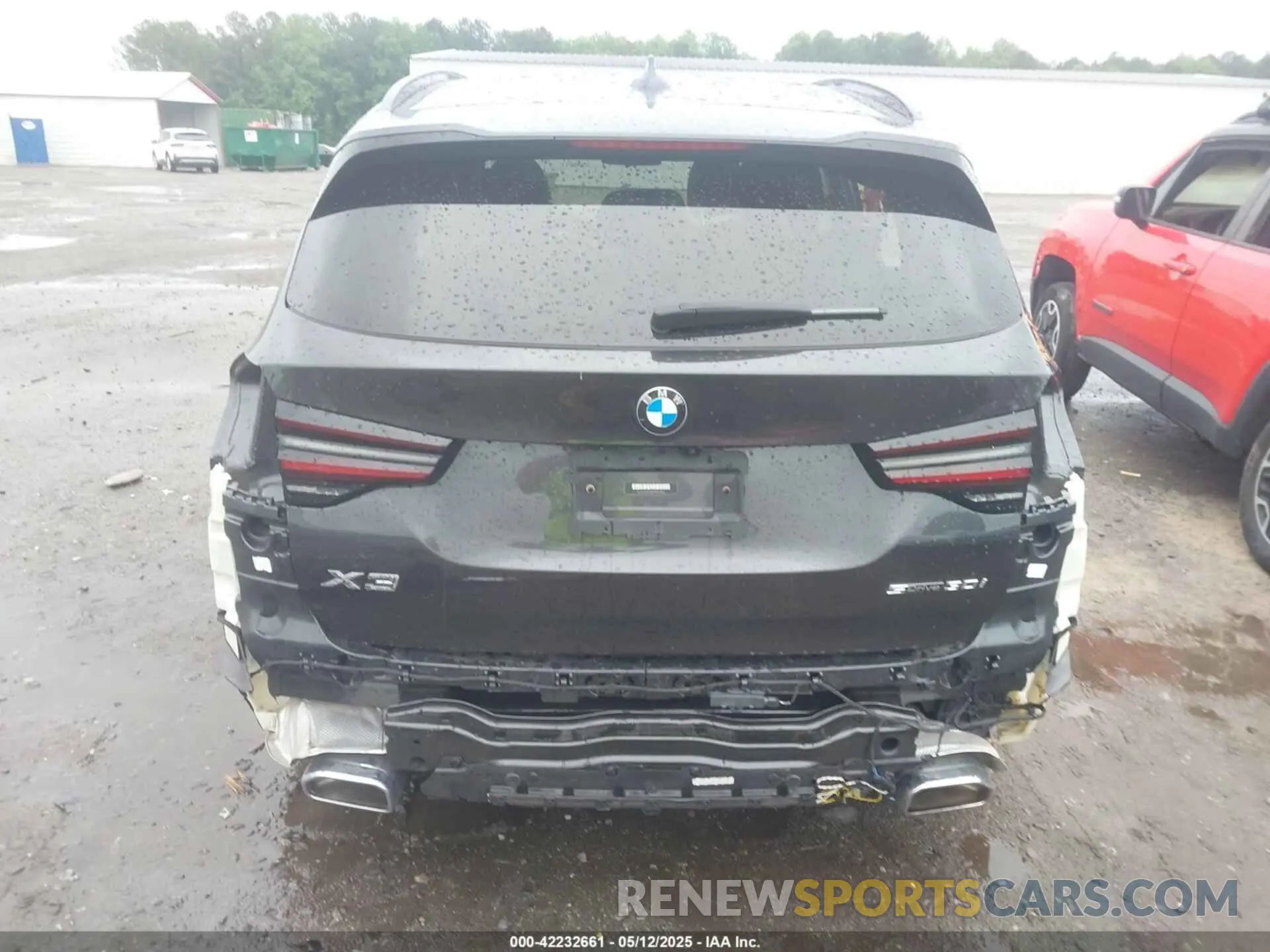 17 Photograph of a damaged car 5UX43DP08P9R46065 BMW X3 2023