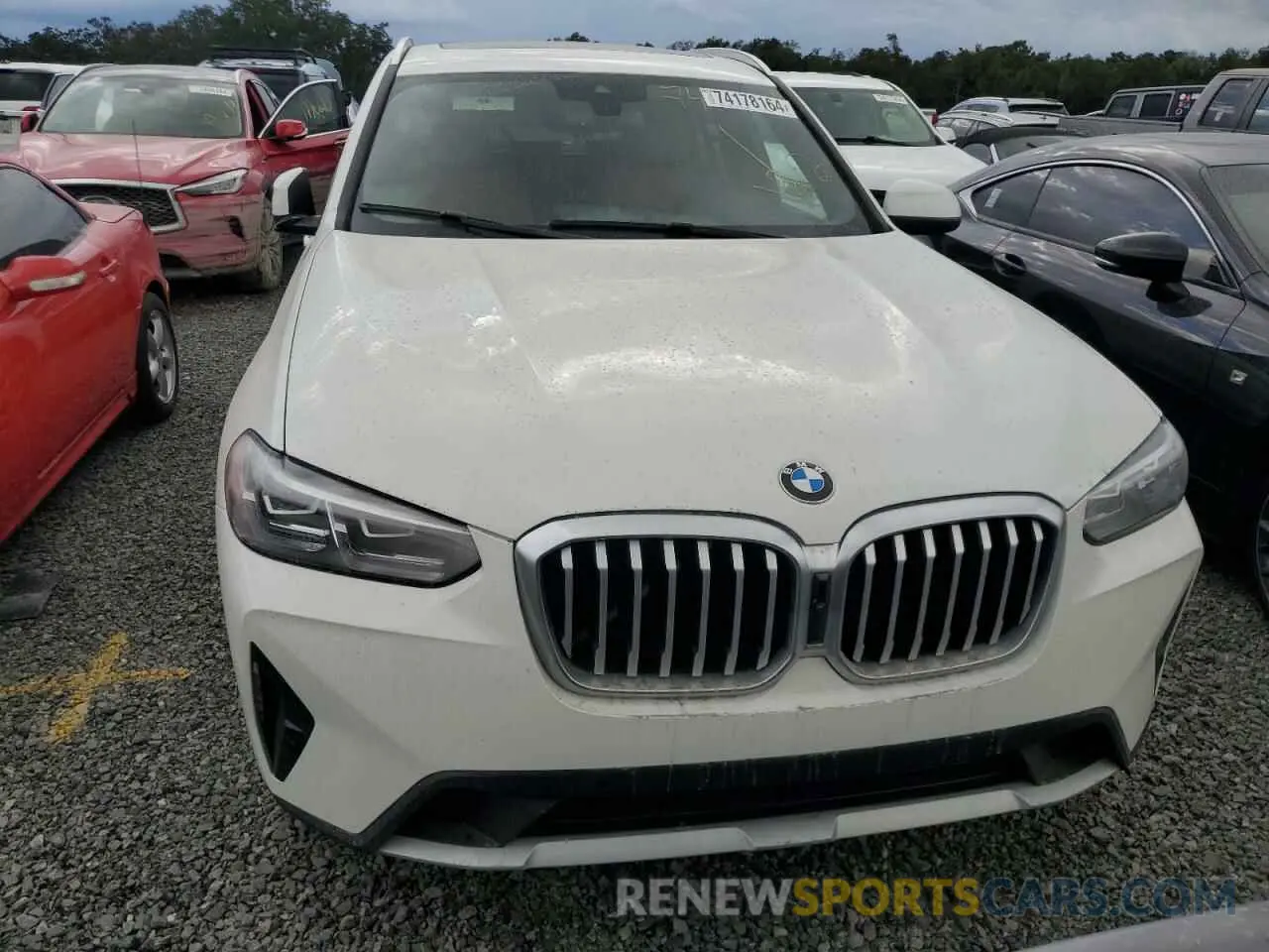 5 Photograph of a damaged car 5UX43DP08P9S90109 BMW X3 2023