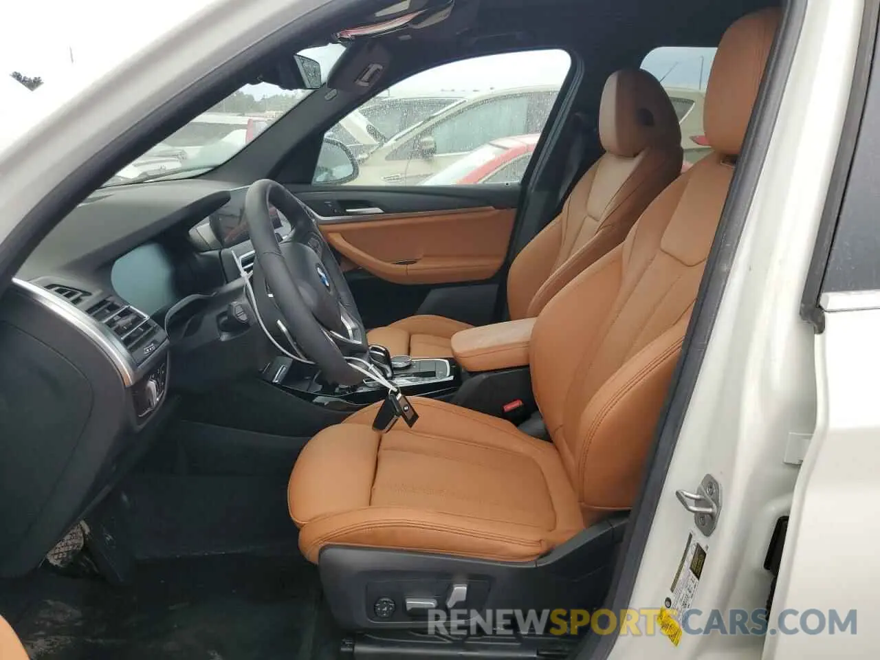 7 Photograph of a damaged car 5UX43DP08P9S90109 BMW X3 2023