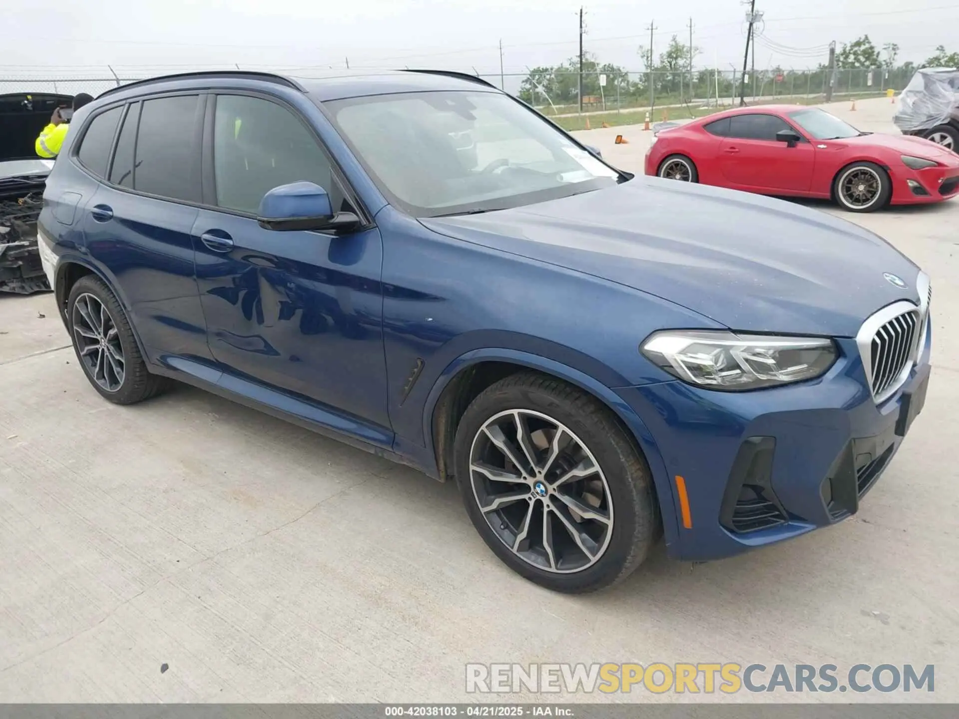 1 Photograph of a damaged car 5UX43DP09P9N67012 BMW X3 2023