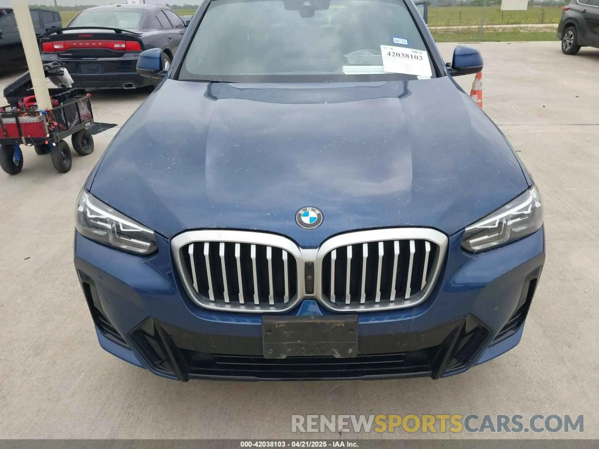 13 Photograph of a damaged car 5UX43DP09P9N67012 BMW X3 2023
