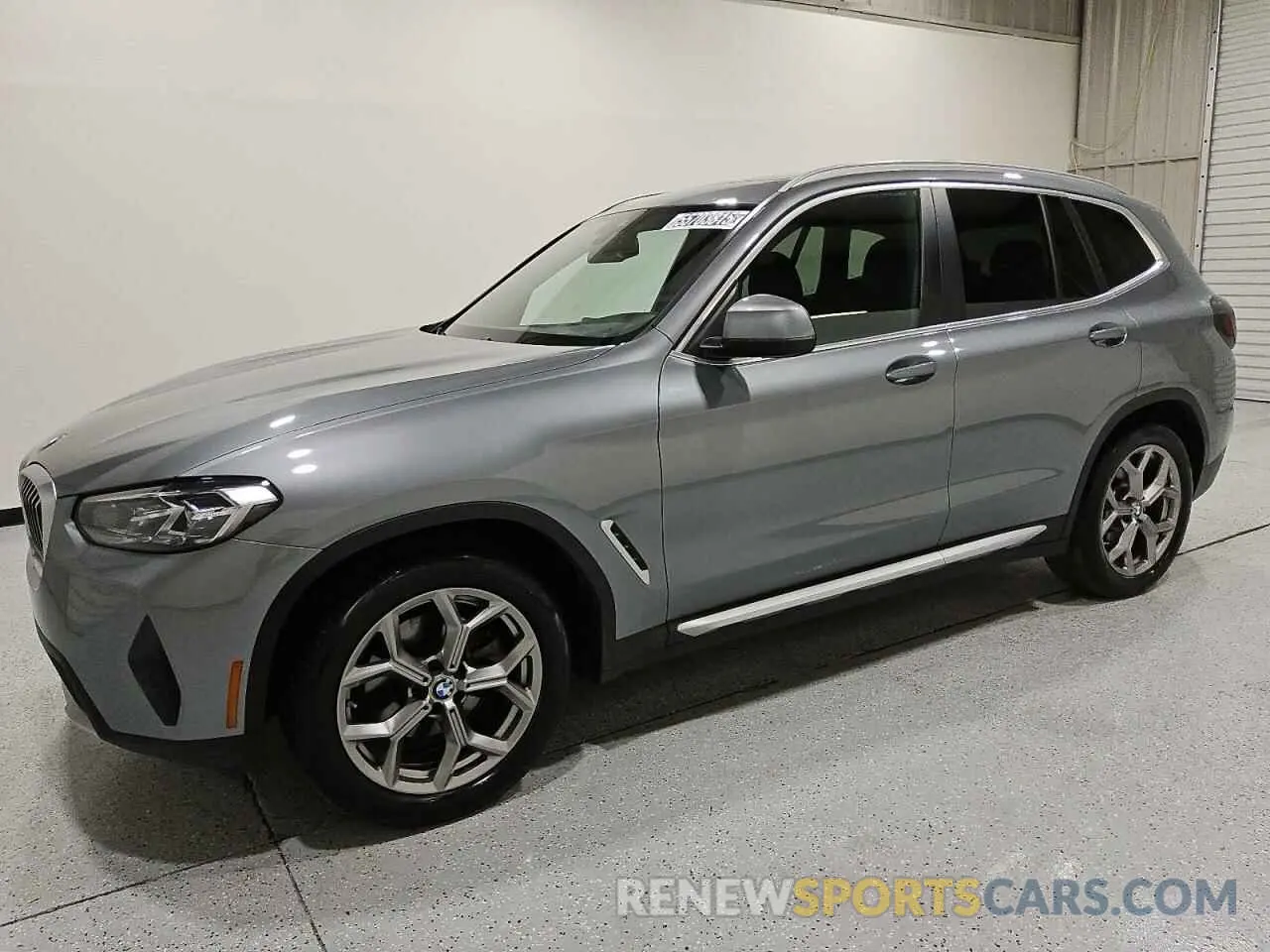1 Photograph of a damaged car 5UX43DP09P9S77935 BMW X3 2023