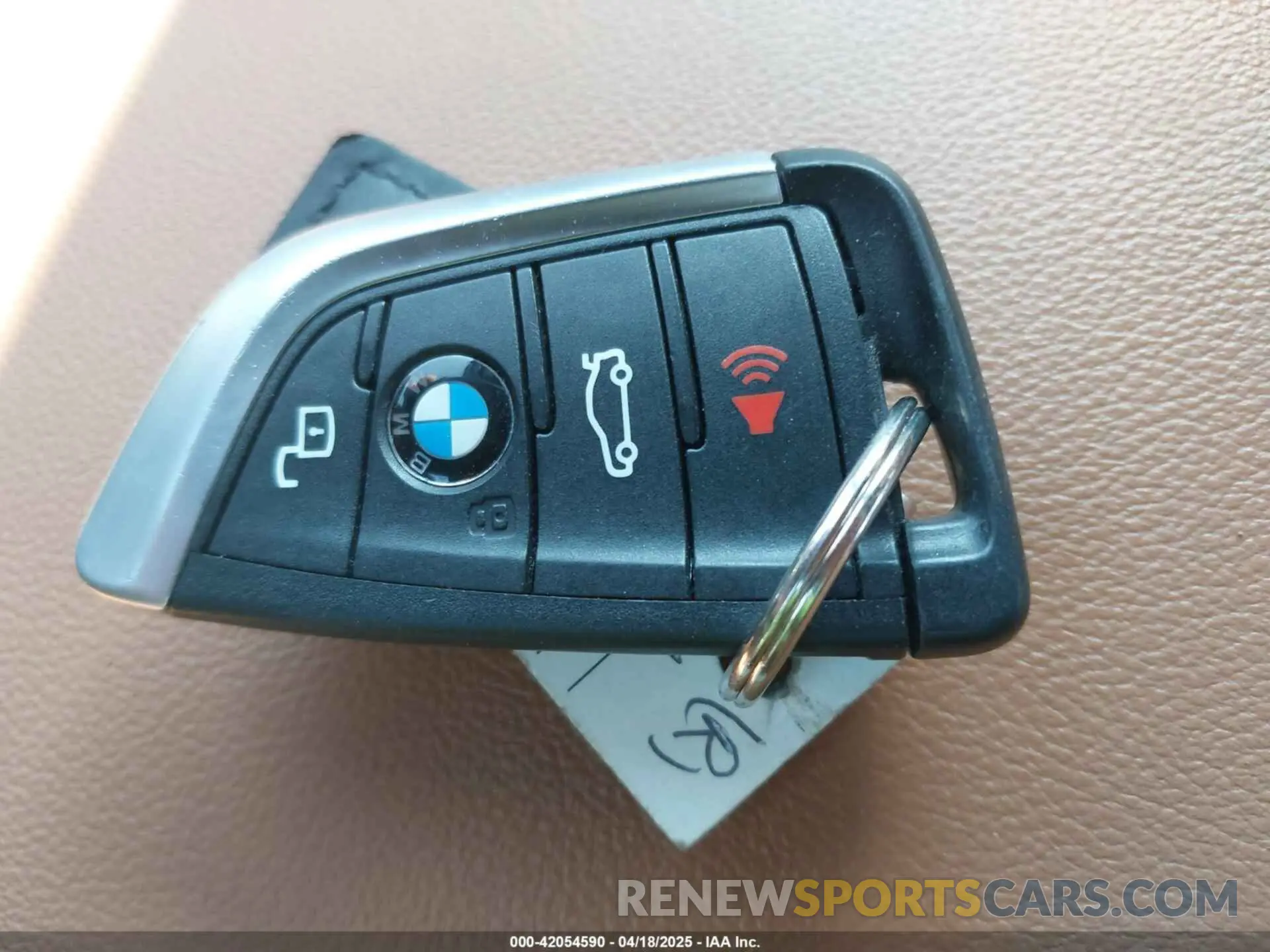 11 Photograph of a damaged car 5UX53DP00P9R59770 BMW X3 2023