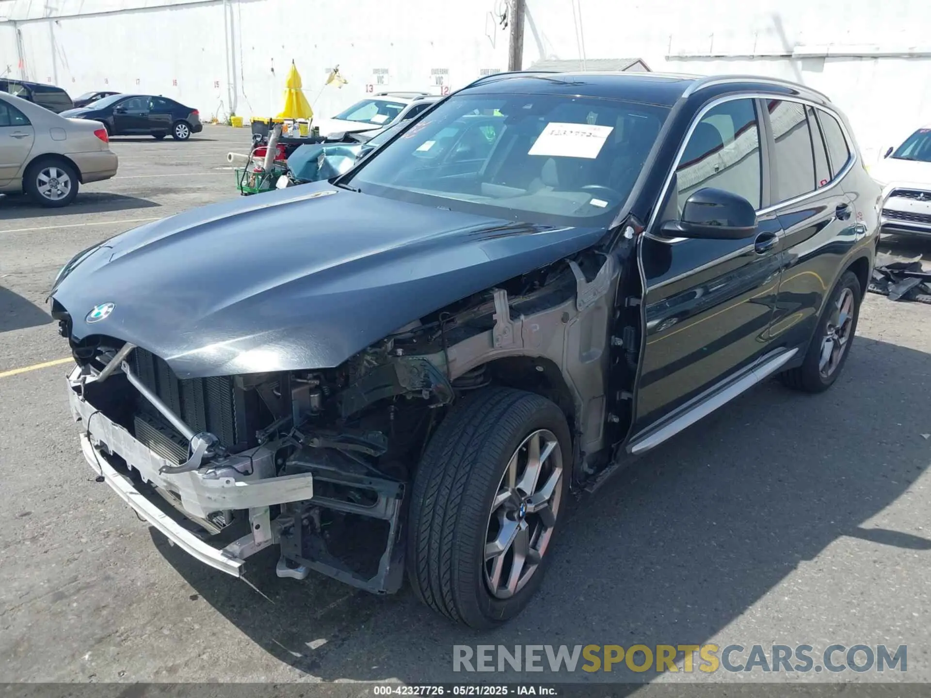 6 Photograph of a damaged car 5UX53DP00P9R81784 BMW X3 2023