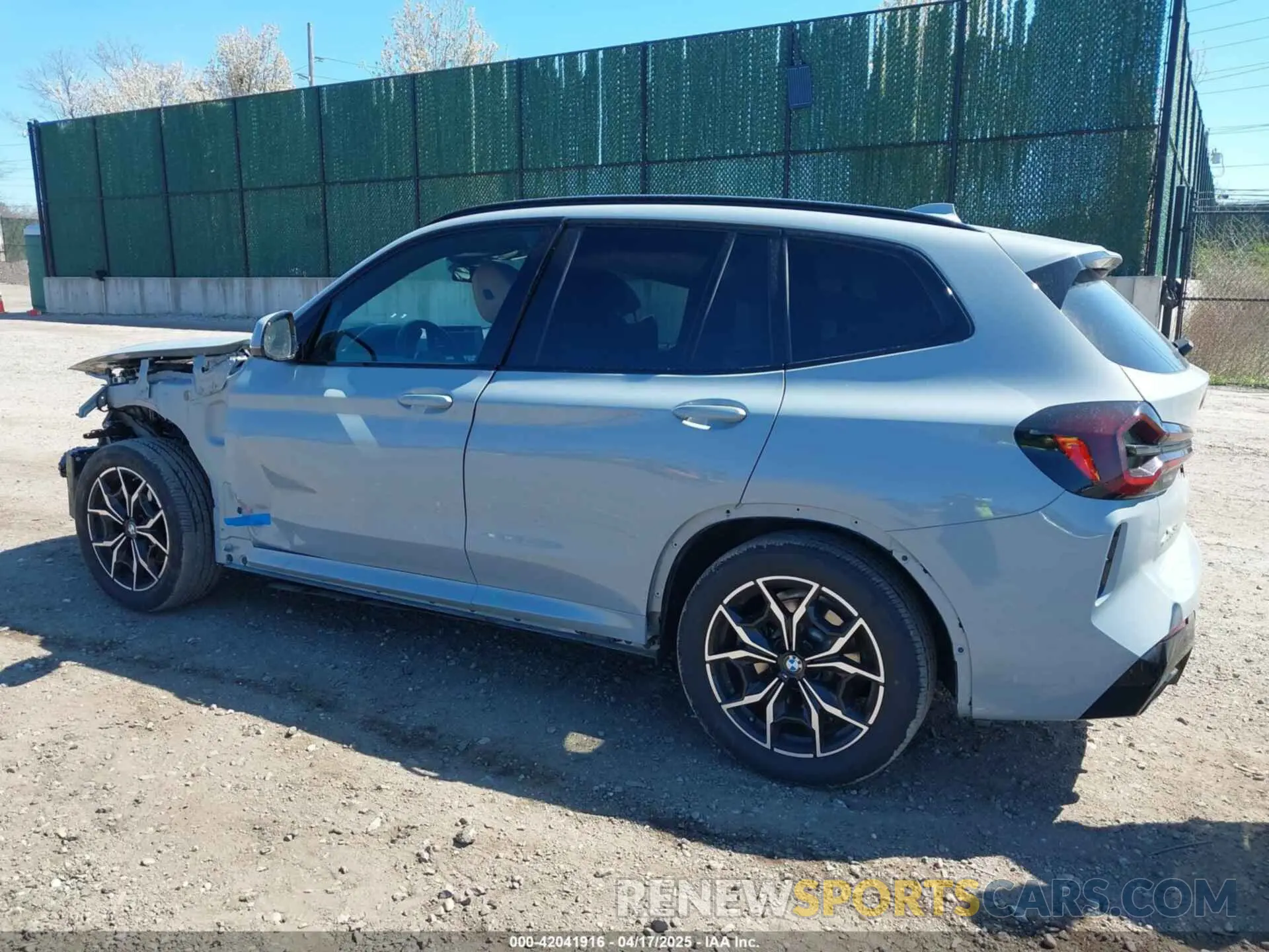 3 Фотография поврежденного автомобиля 5UX53DP02P9P97740 BMW X3 2023
