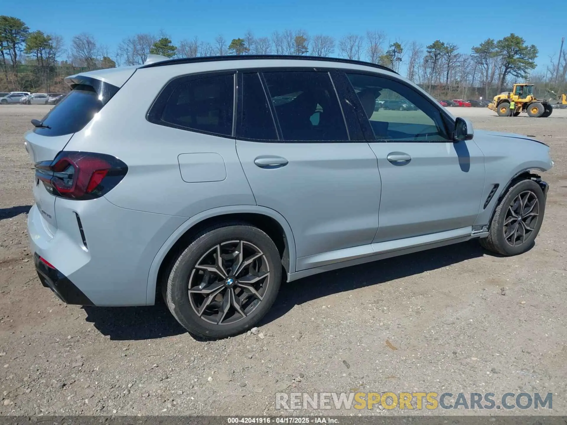 4 Фотография поврежденного автомобиля 5UX53DP02P9P97740 BMW X3 2023