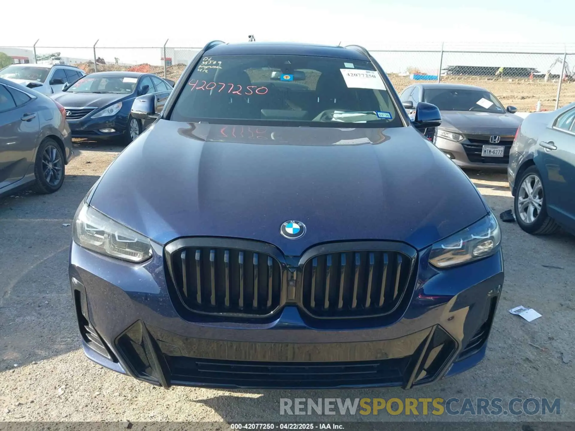 12 Photograph of a damaged car 5UX53DP03P9R64610 BMW X3 2023