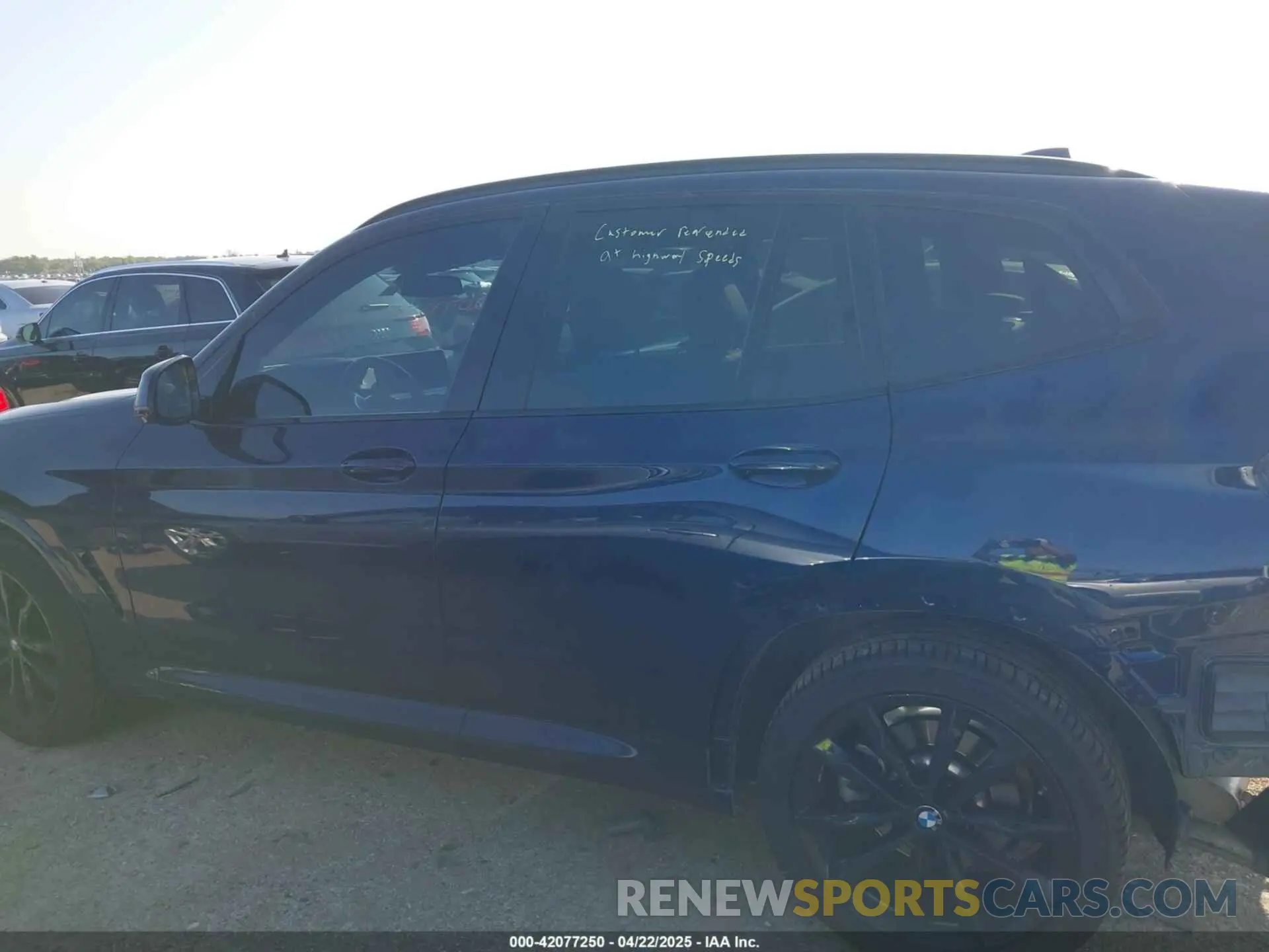 14 Photograph of a damaged car 5UX53DP03P9R64610 BMW X3 2023