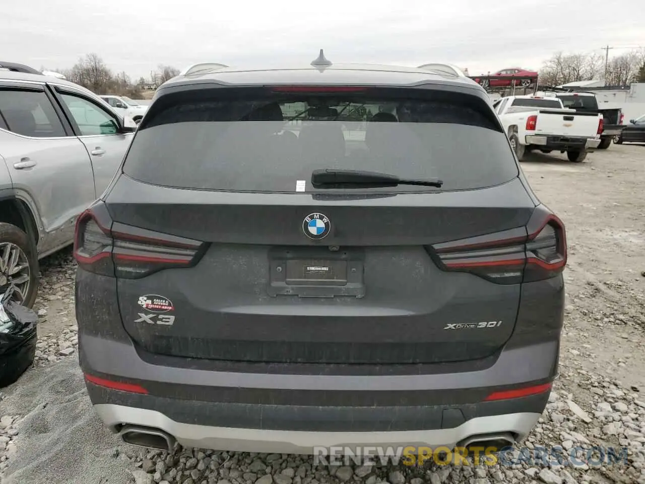 6 Photograph of a damaged car 5UX53DP04P9N51157 BMW X3 2023