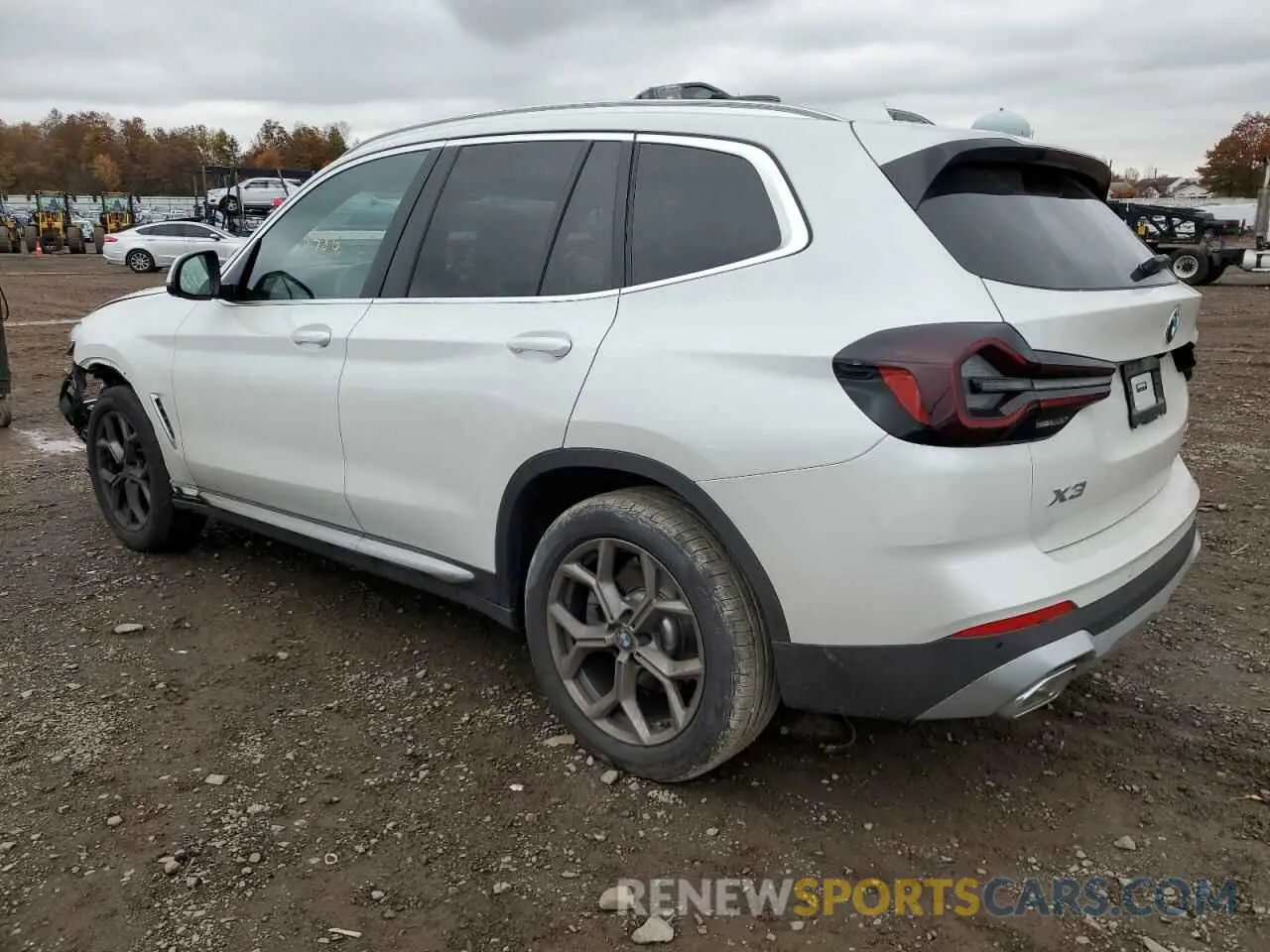 3 Photograph of a damaged car 5UX53DP04P9N75488 BMW X3 2023