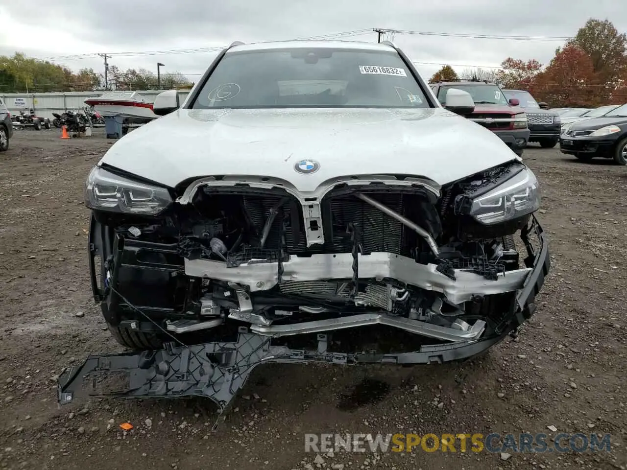 9 Photograph of a damaged car 5UX53DP04P9N75488 BMW X3 2023