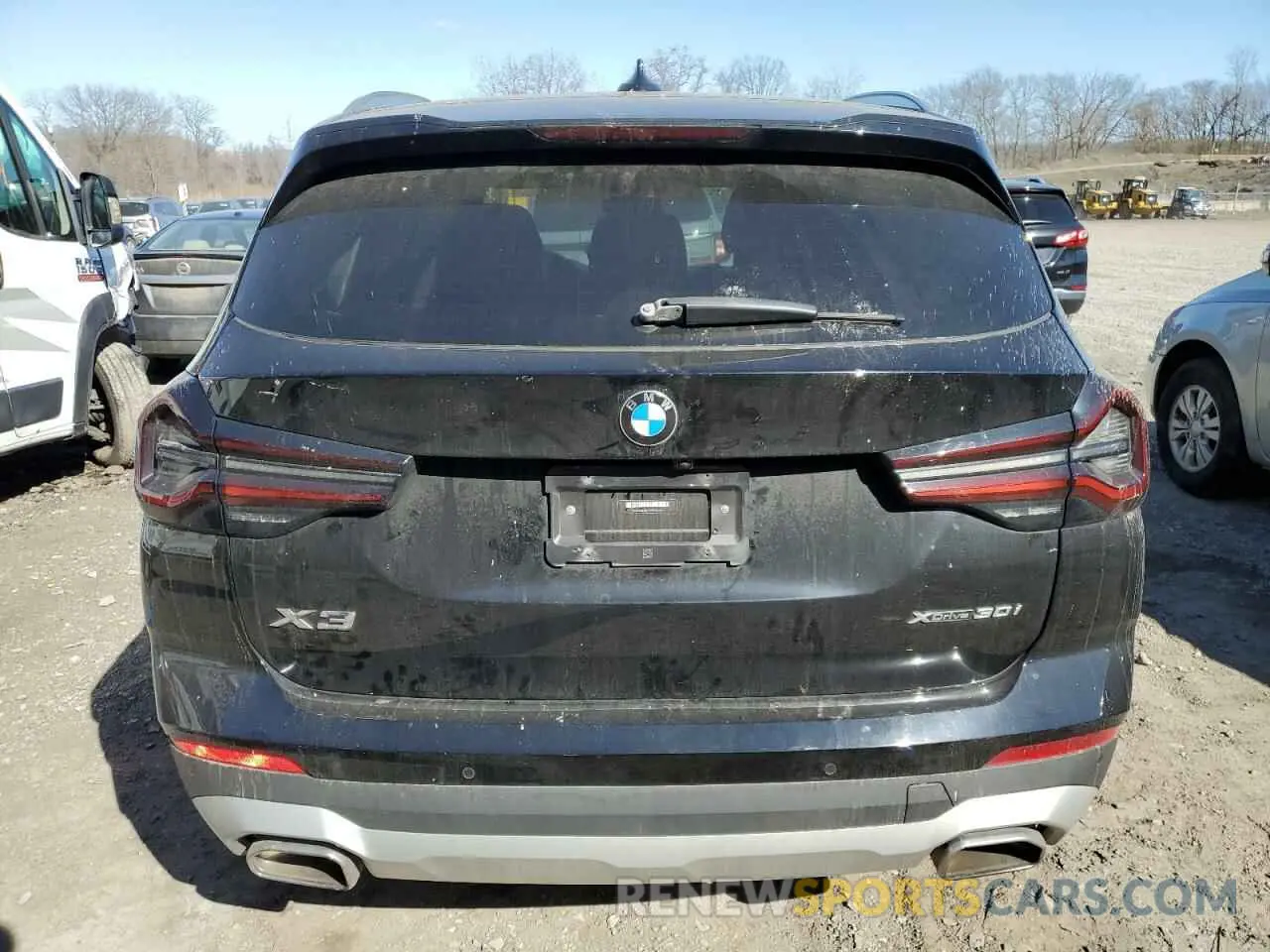 6 Photograph of a damaged car 5UX53DP04P9R28571 BMW X3 2023
