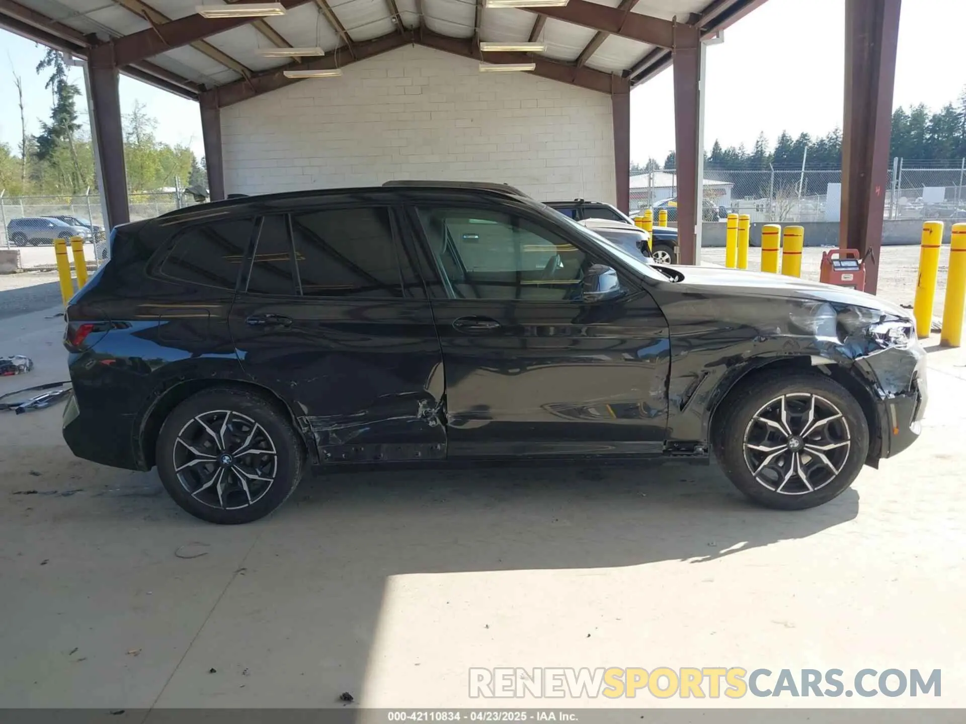 14 Фотография поврежденного автомобиля 5UX53DP04P9T10635 BMW X3 2023