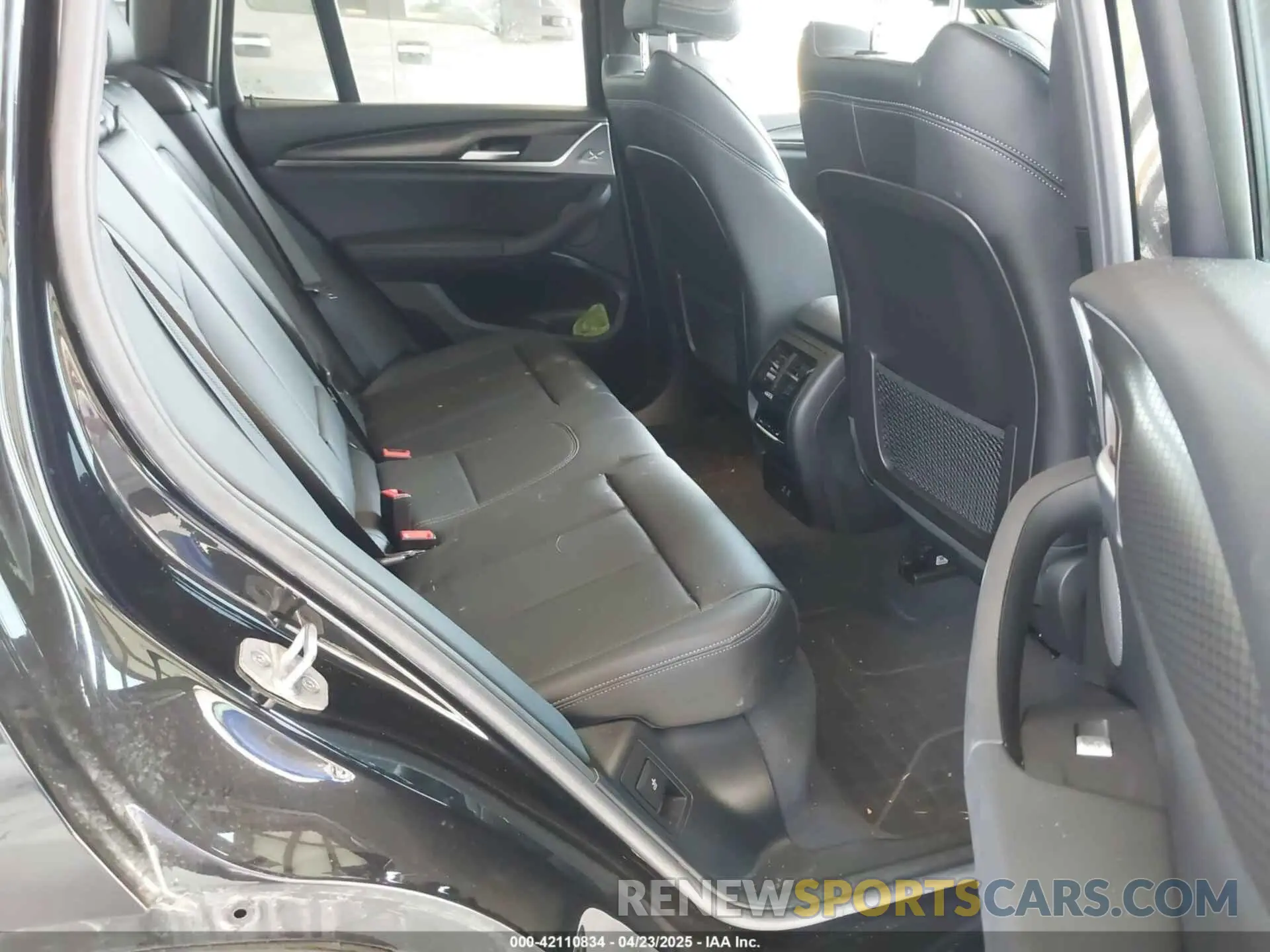 8 Фотография поврежденного автомобиля 5UX53DP04P9T10635 BMW X3 2023