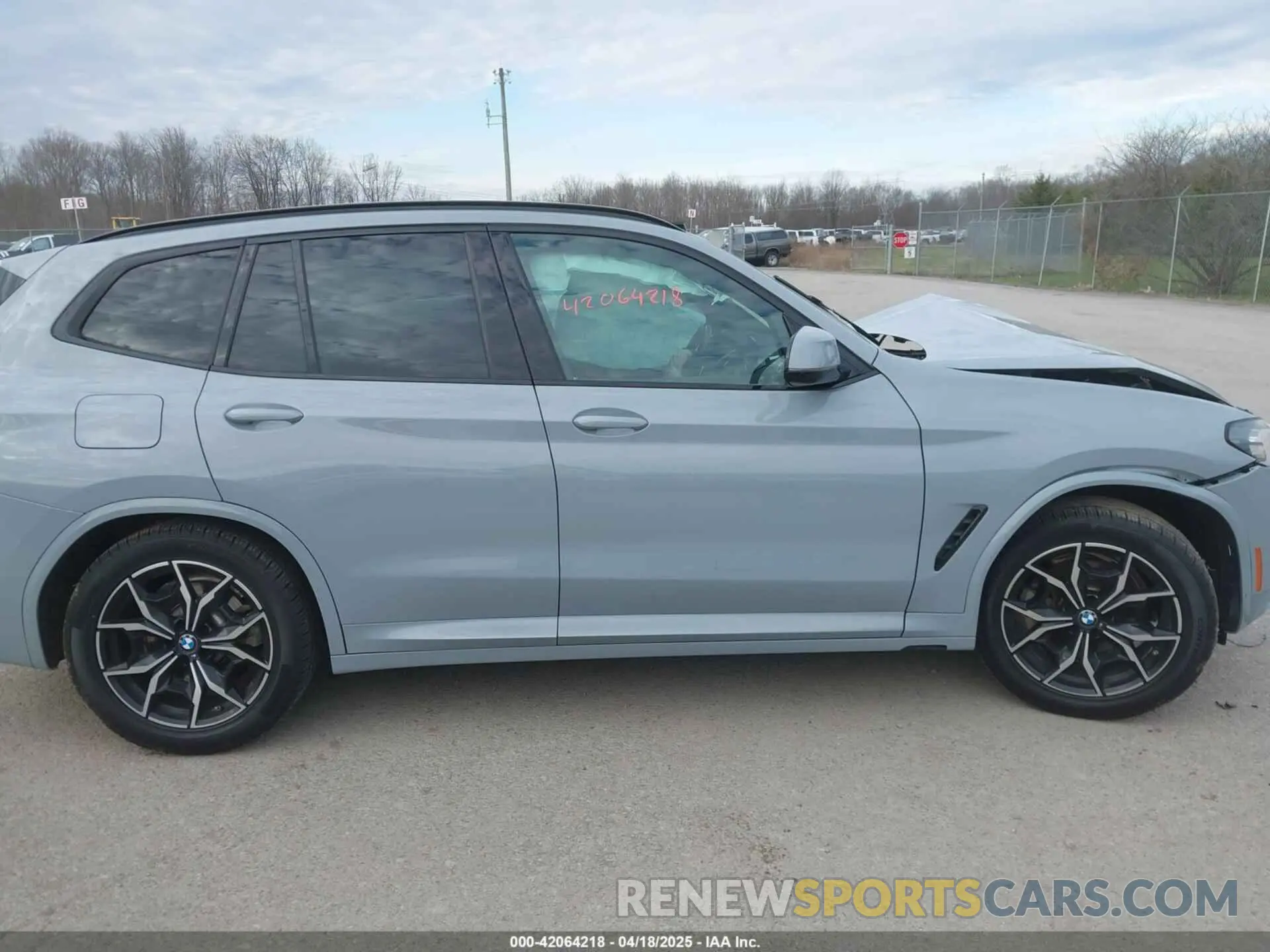 13 Фотография поврежденного автомобиля 5UX53DP06P9P05626 BMW X3 2023