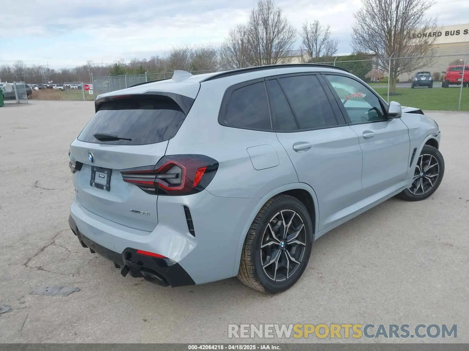 4 Фотография поврежденного автомобиля 5UX53DP06P9P05626 BMW X3 2023