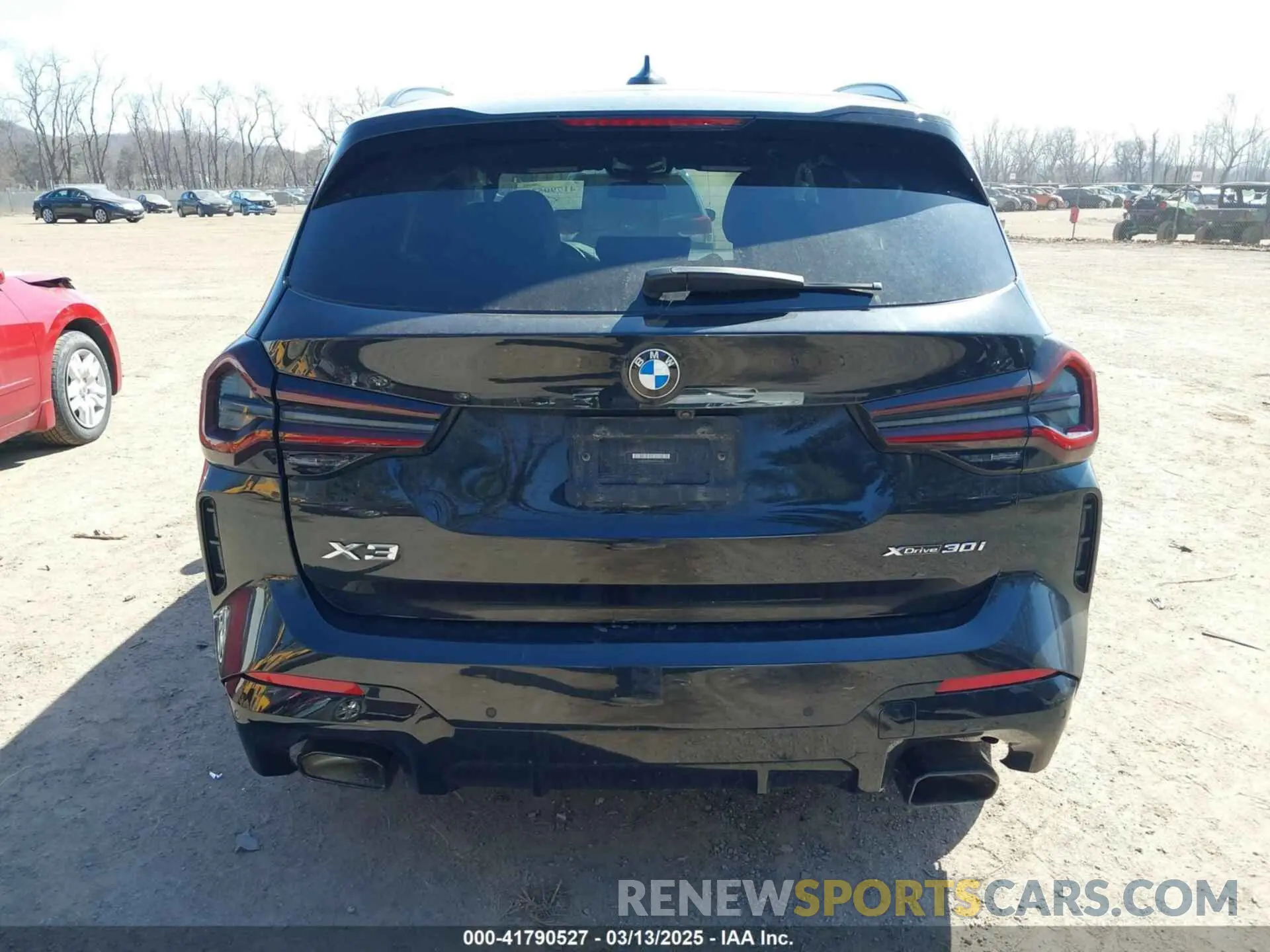 17 Фотография поврежденного автомобиля 5UX53DP06P9R54010 BMW X3 2023