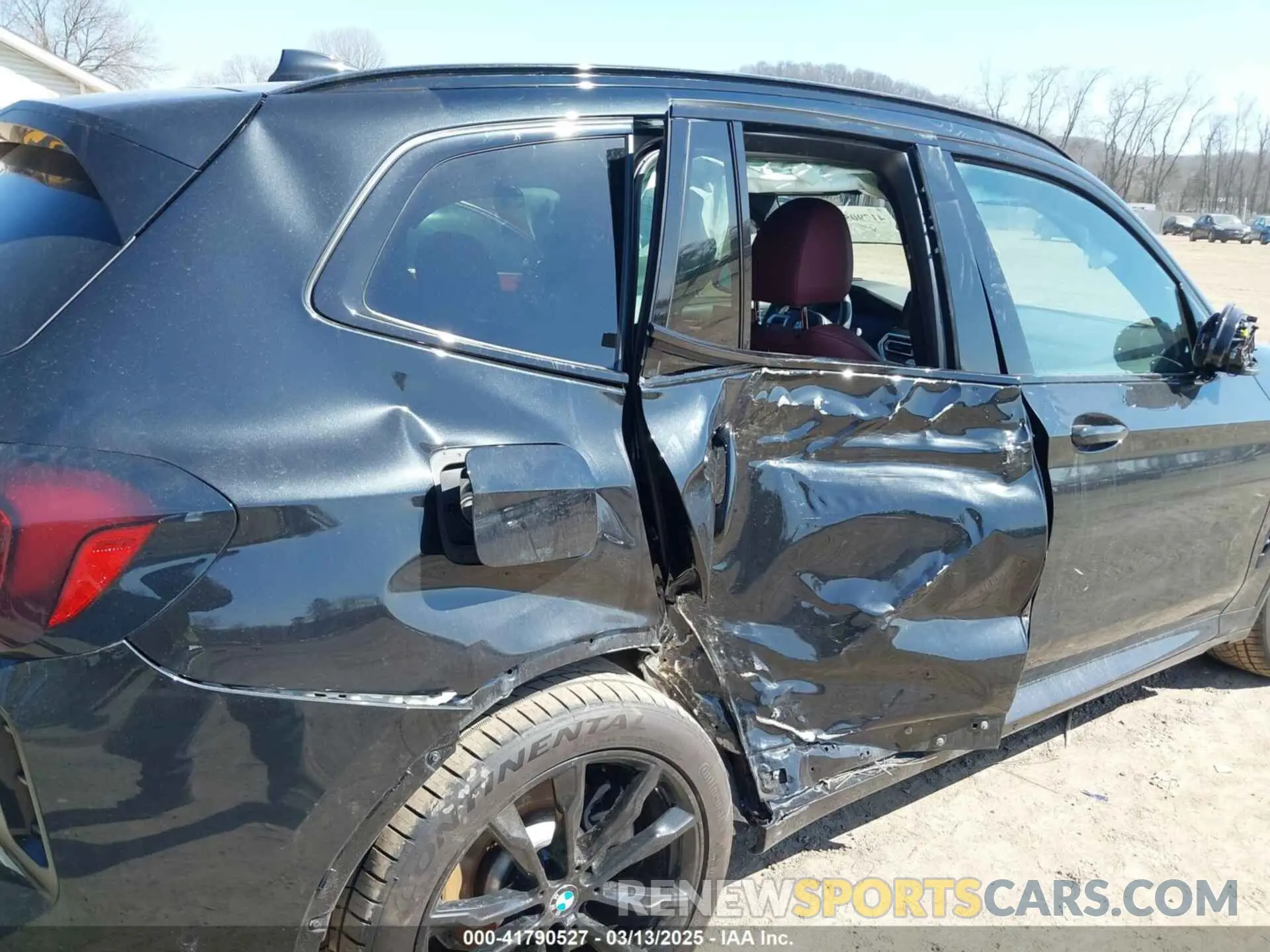 18 Фотография поврежденного автомобиля 5UX53DP06P9R54010 BMW X3 2023
