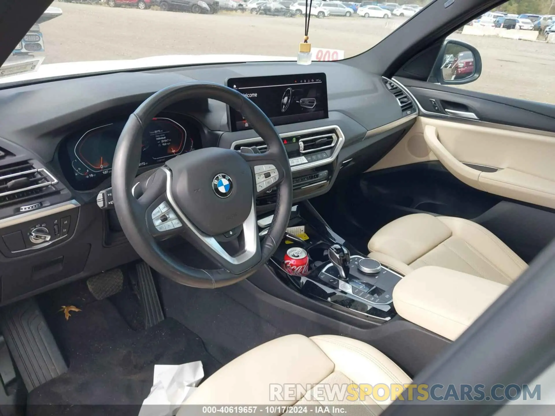 5 Photograph of a damaged car 5UX53DP06P9S09368 BMW X3 2023
