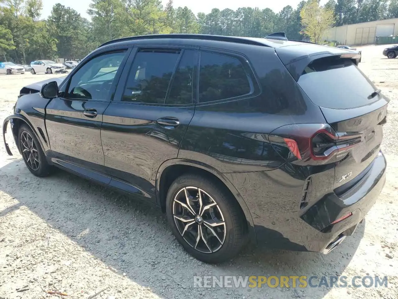 2 Photograph of a damaged car 5UX53DP08P9N60296 BMW X3 2023