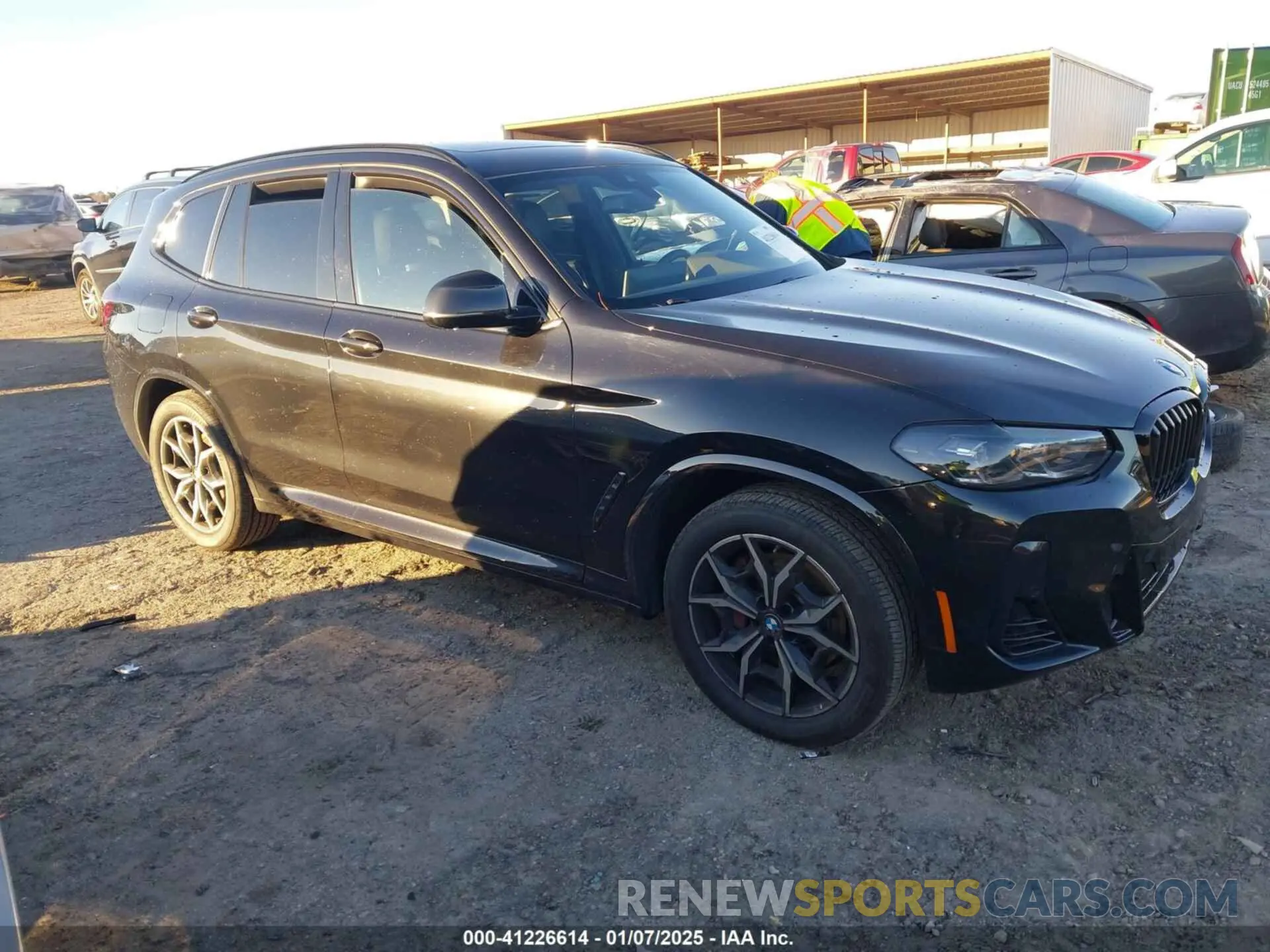 1 Photograph of a damaged car 5UX53DP08P9N89250 BMW X3 2023