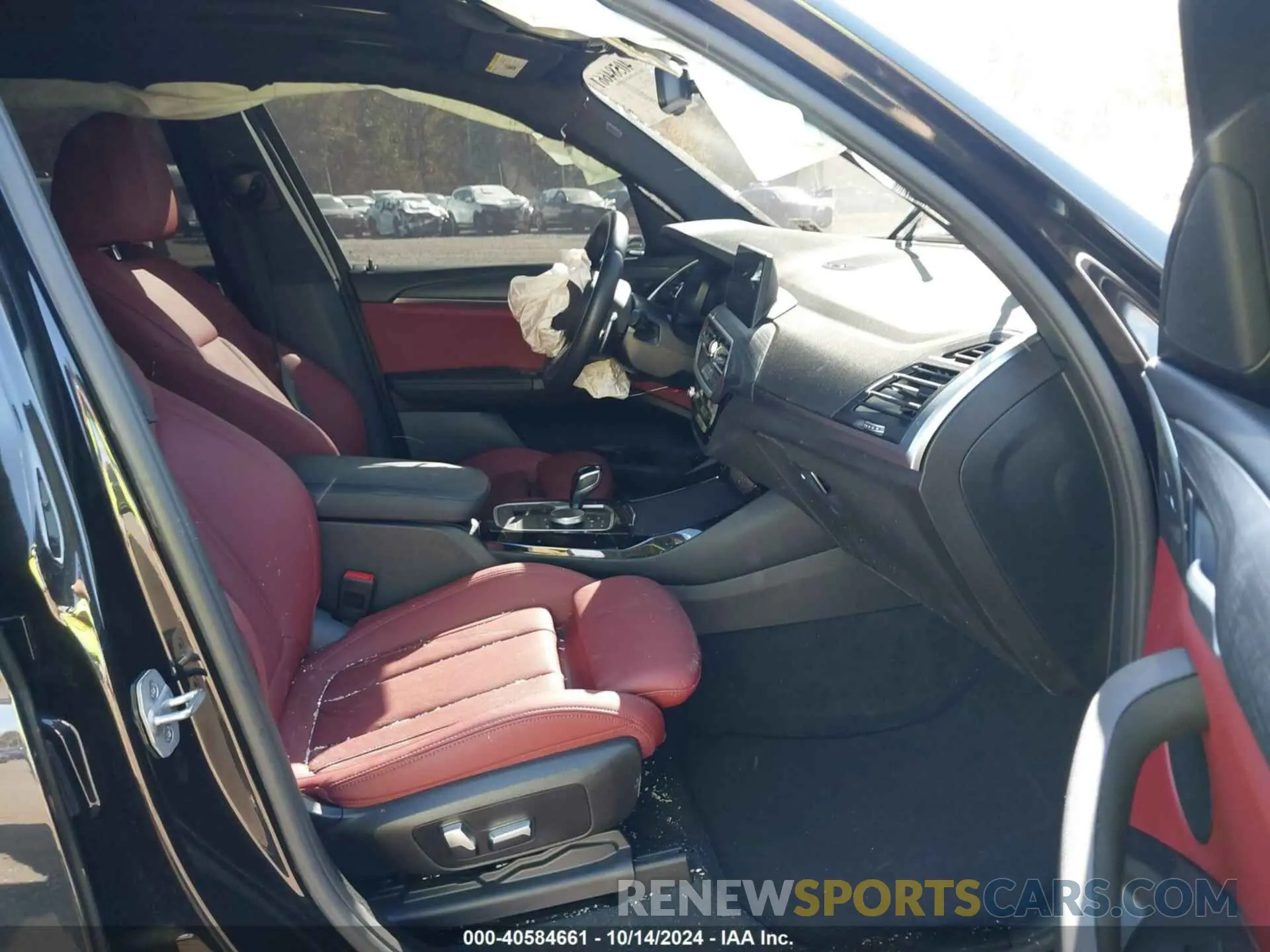 5 Photograph of a damaged car 5UX53DP08P9S71872 BMW X3 2023