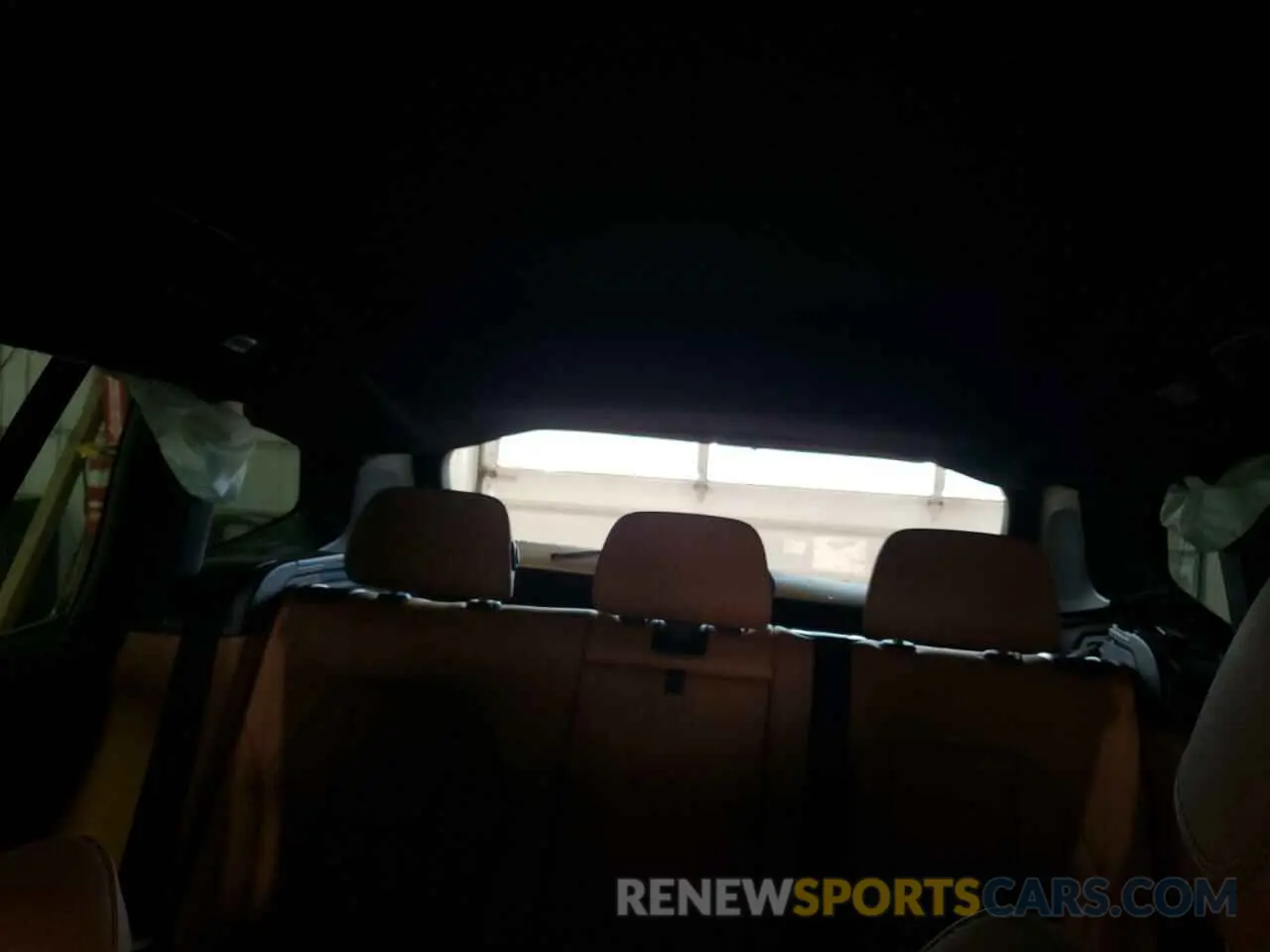 10 Photograph of a damaged car 5UX53DP09P9P76349 BMW X3 2023