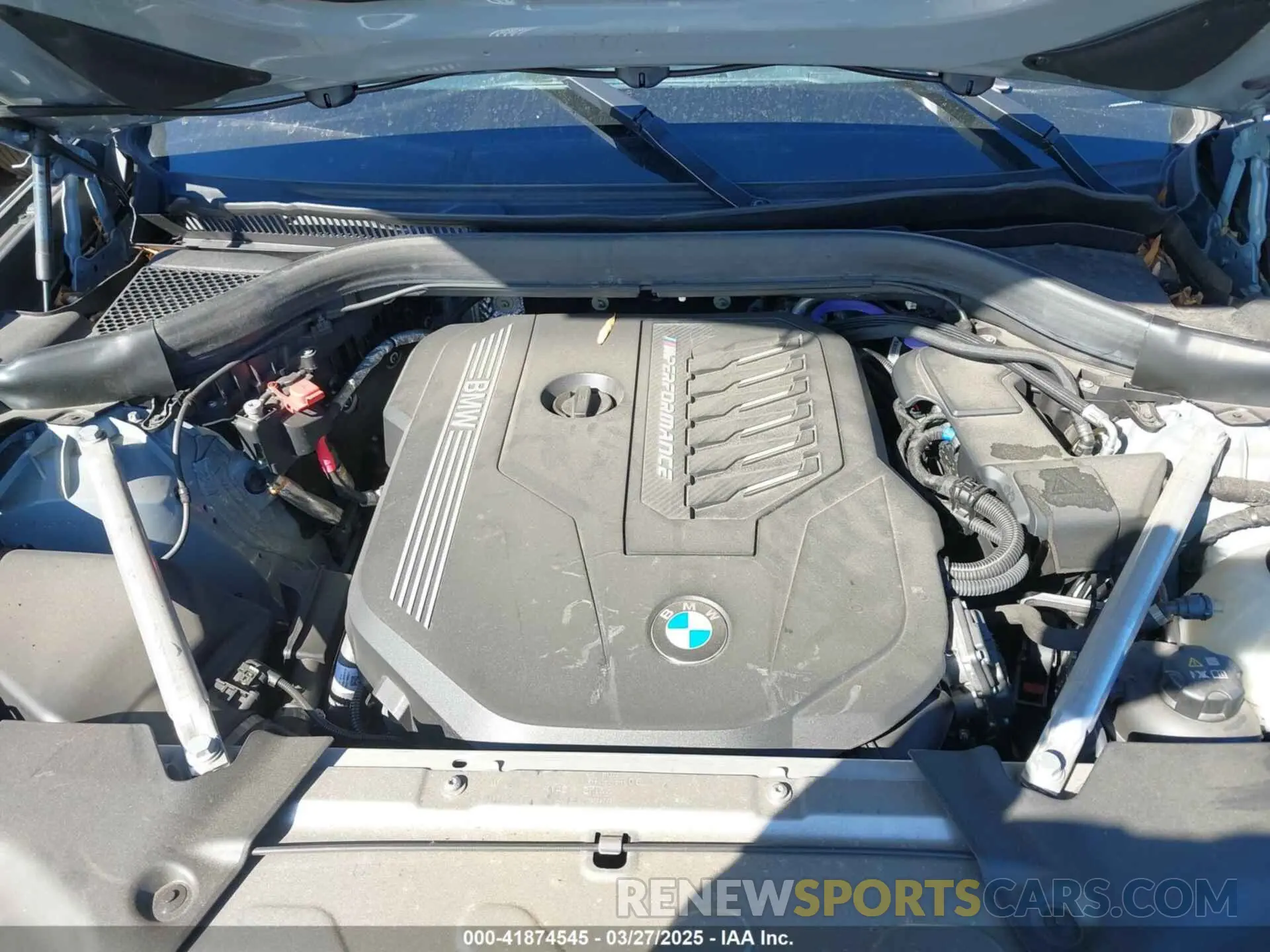 10 Photograph of a damaged car 5UX83DP00P9S73435 BMW X3 2023