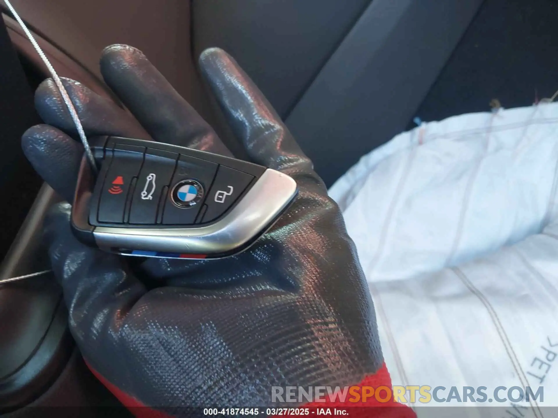 11 Photograph of a damaged car 5UX83DP00P9S73435 BMW X3 2023