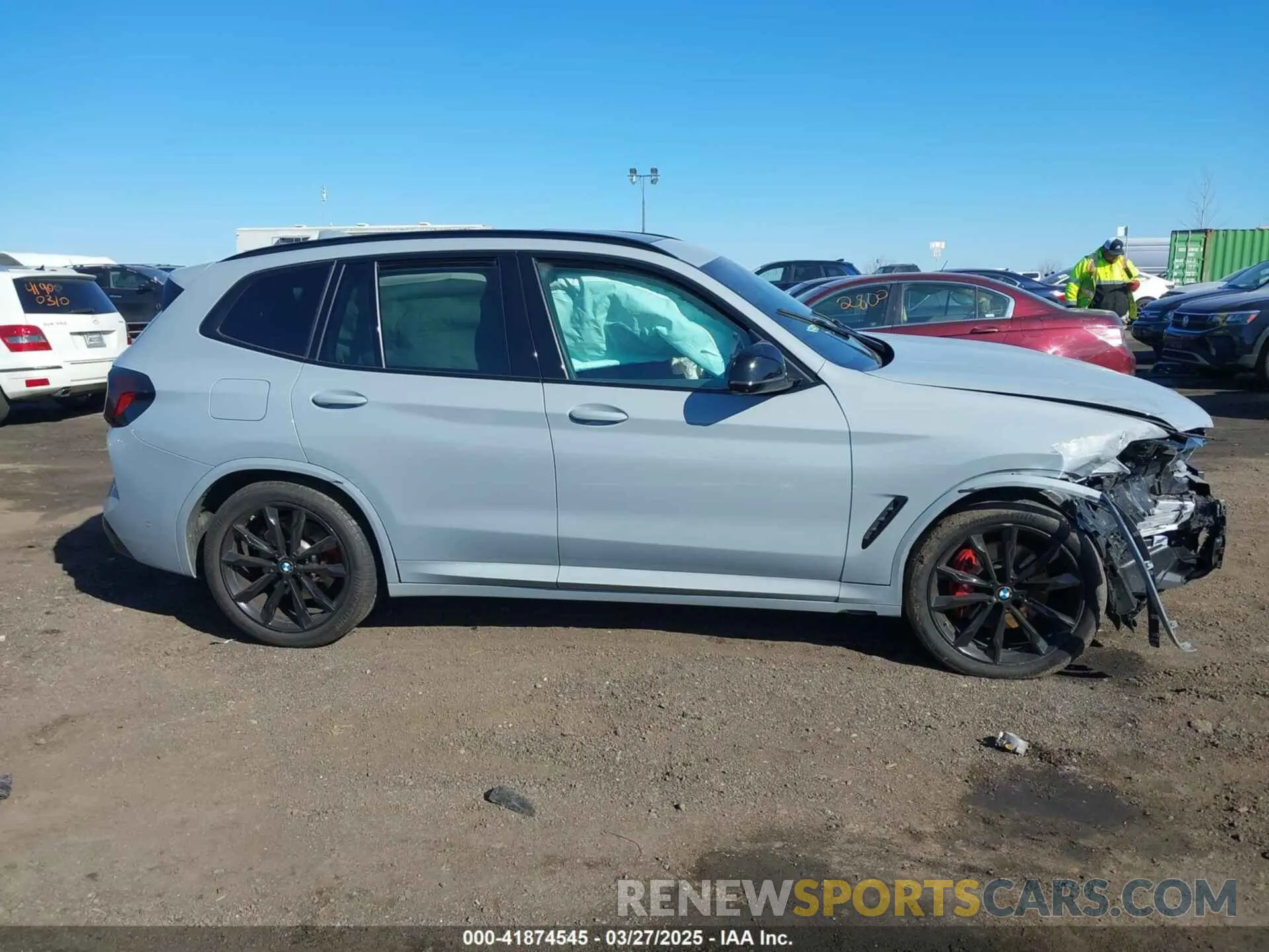 13 Photograph of a damaged car 5UX83DP00P9S73435 BMW X3 2023