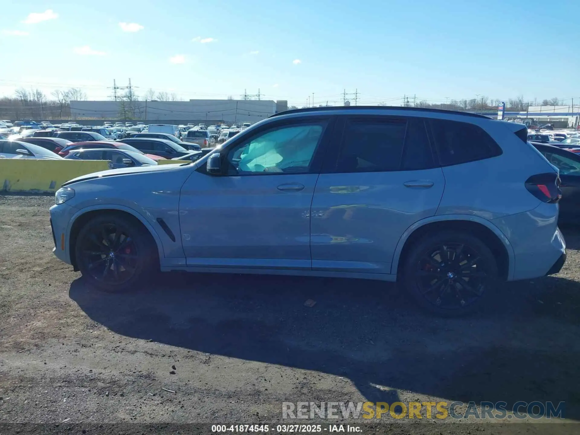14 Photograph of a damaged car 5UX83DP00P9S73435 BMW X3 2023