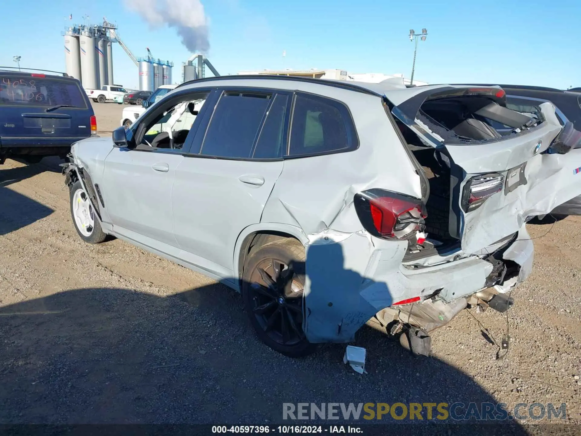 3 Photograph of a damaged car 5UX83DP00P9T15862 BMW X3 2023