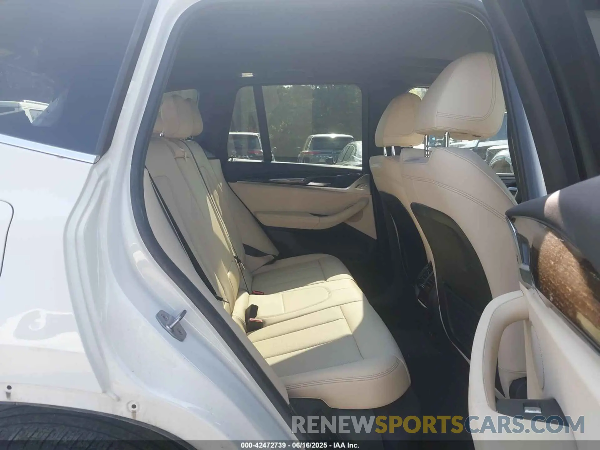 7 Photograph of a damaged car WBX57DP09PN209025 BMW X3 2023