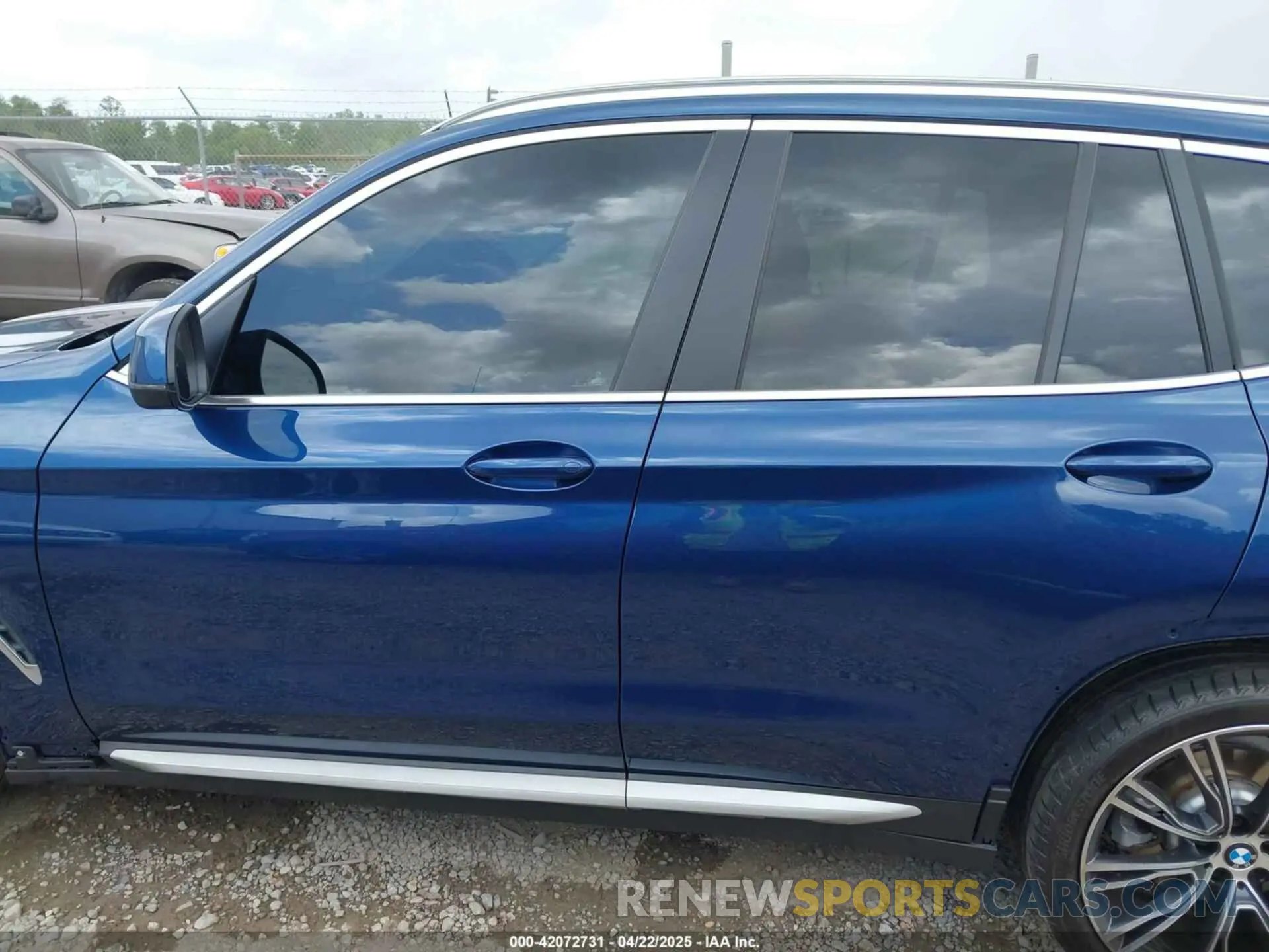 15 Photograph of a damaged car 5UX43DP00R9U75600 BMW X3 2024
