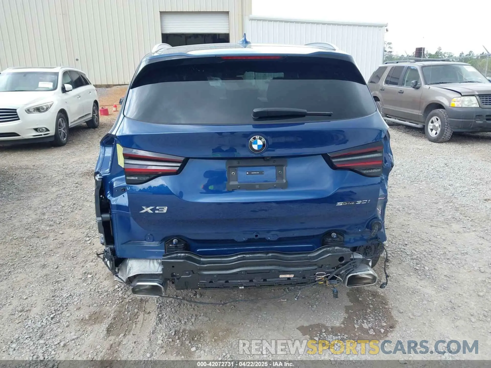 19 Photograph of a damaged car 5UX43DP00R9U75600 BMW X3 2024