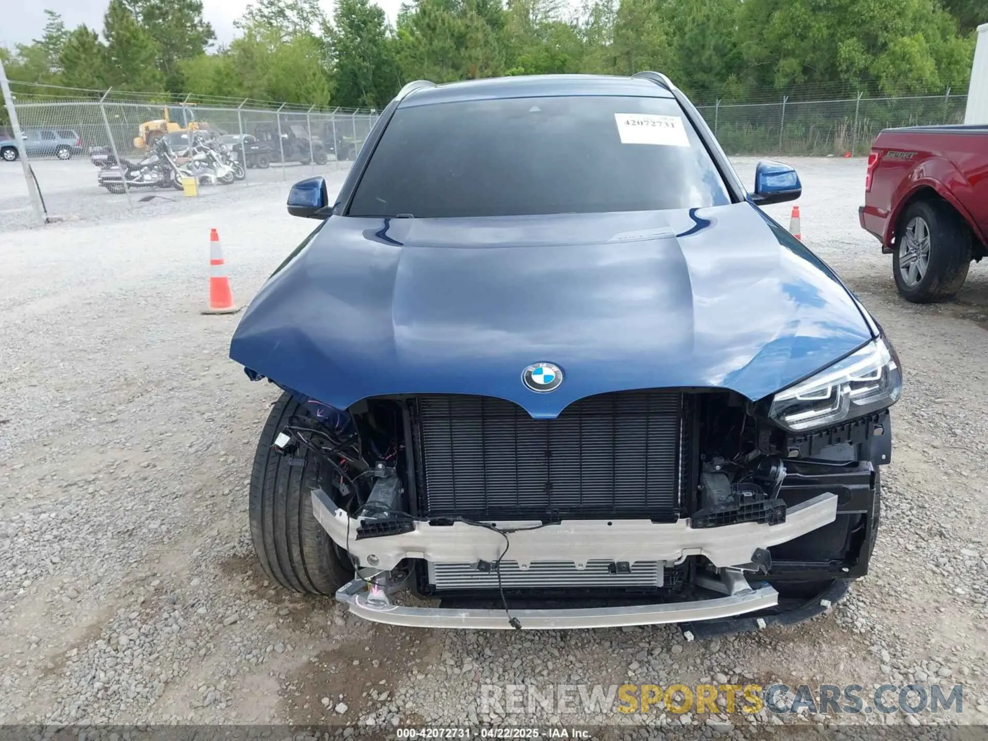 6 Photograph of a damaged car 5UX43DP00R9U75600 BMW X3 2024