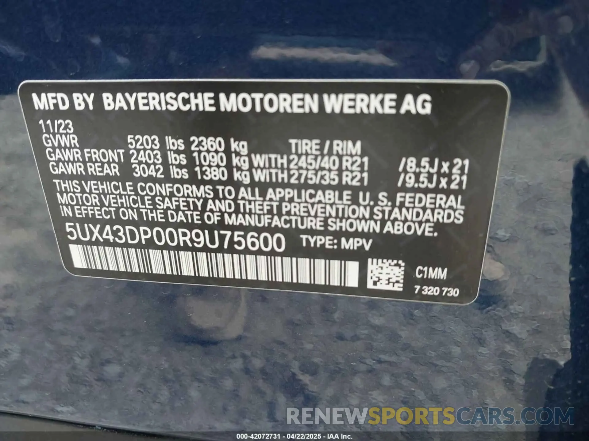 9 Photograph of a damaged car 5UX43DP00R9U75600 BMW X3 2024