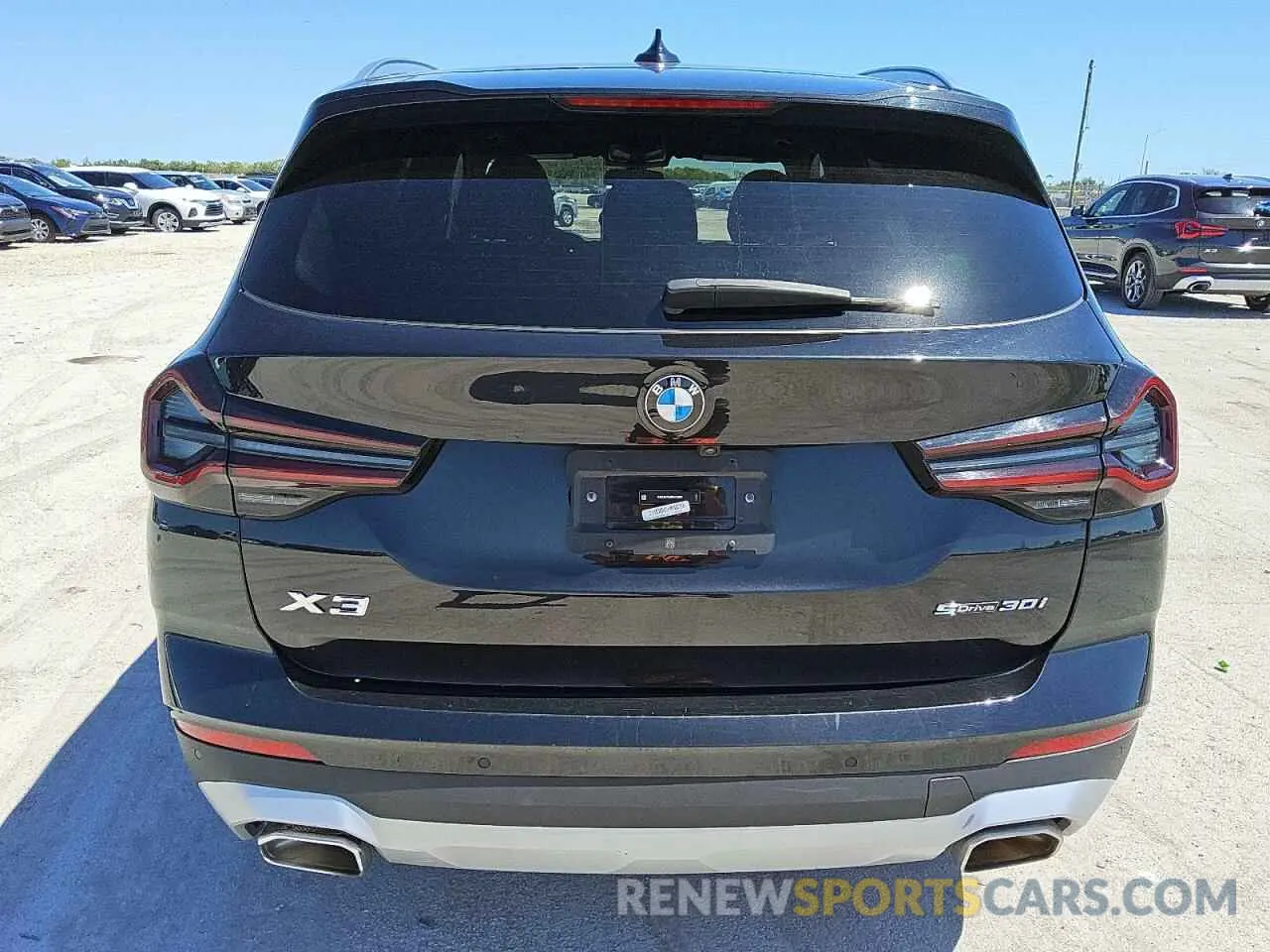 6 Photograph of a damaged car 5UX43DP00R9V04092 BMW X3 2024