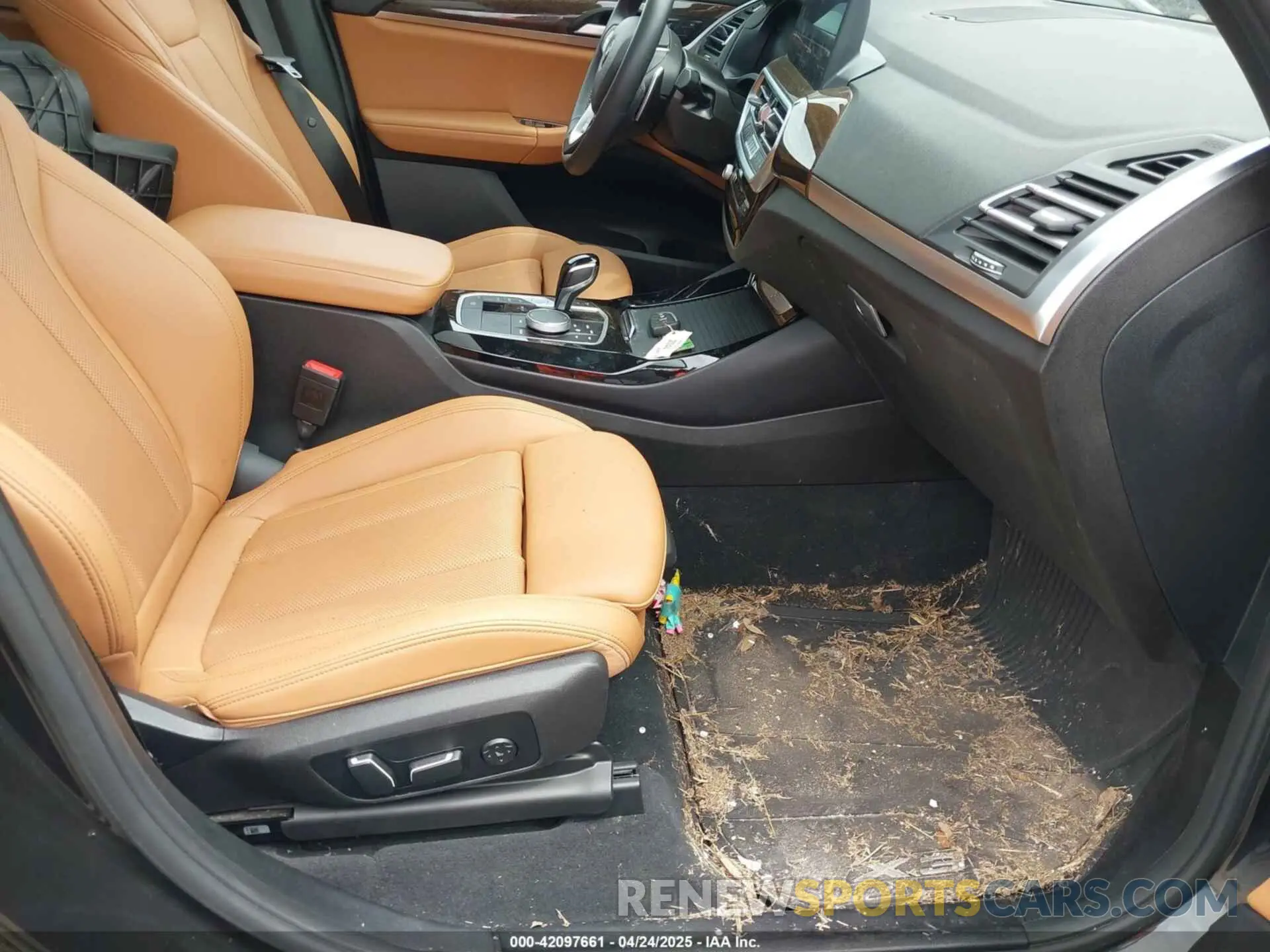 5 Фотография поврежденного автомобиля 5UX43DP02R9U52335 BMW X3 2024