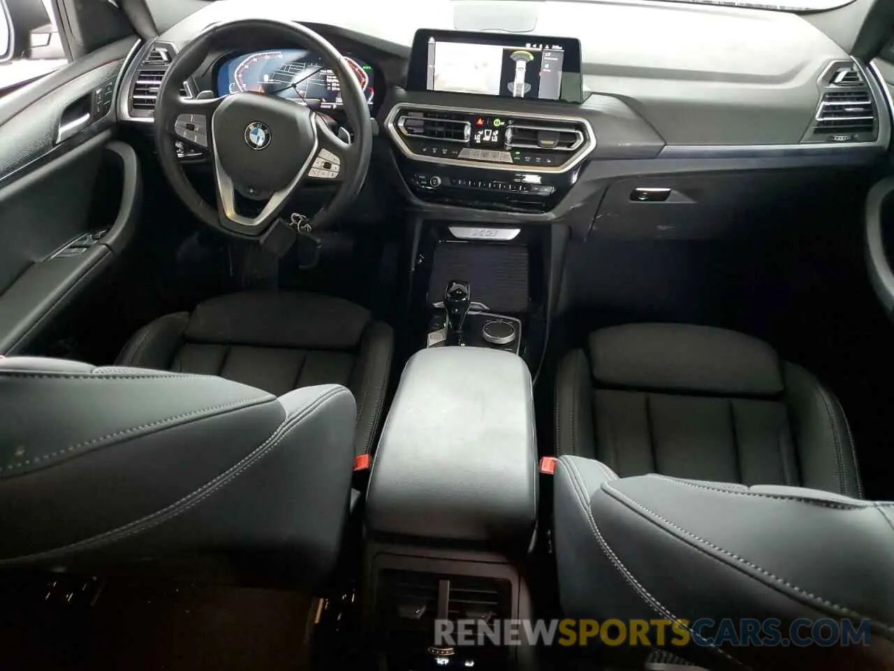 8 Photograph of a damaged car 5UX43DP02R9U65313 BMW X3 2024