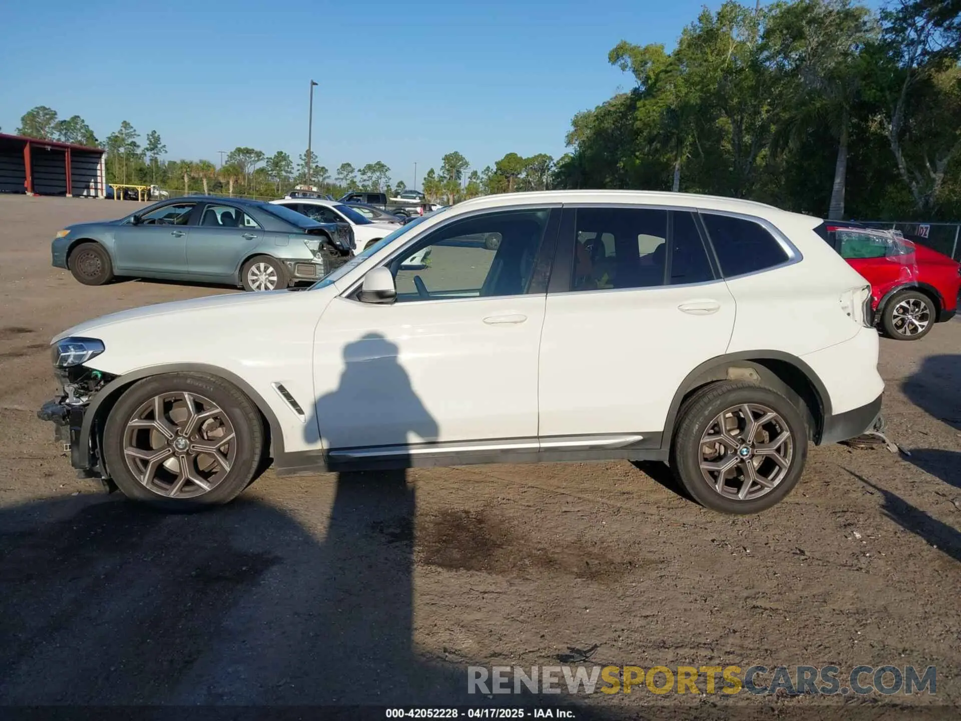 15 Photograph of a damaged car 5UX43DP02R9V01971 BMW X3 2024