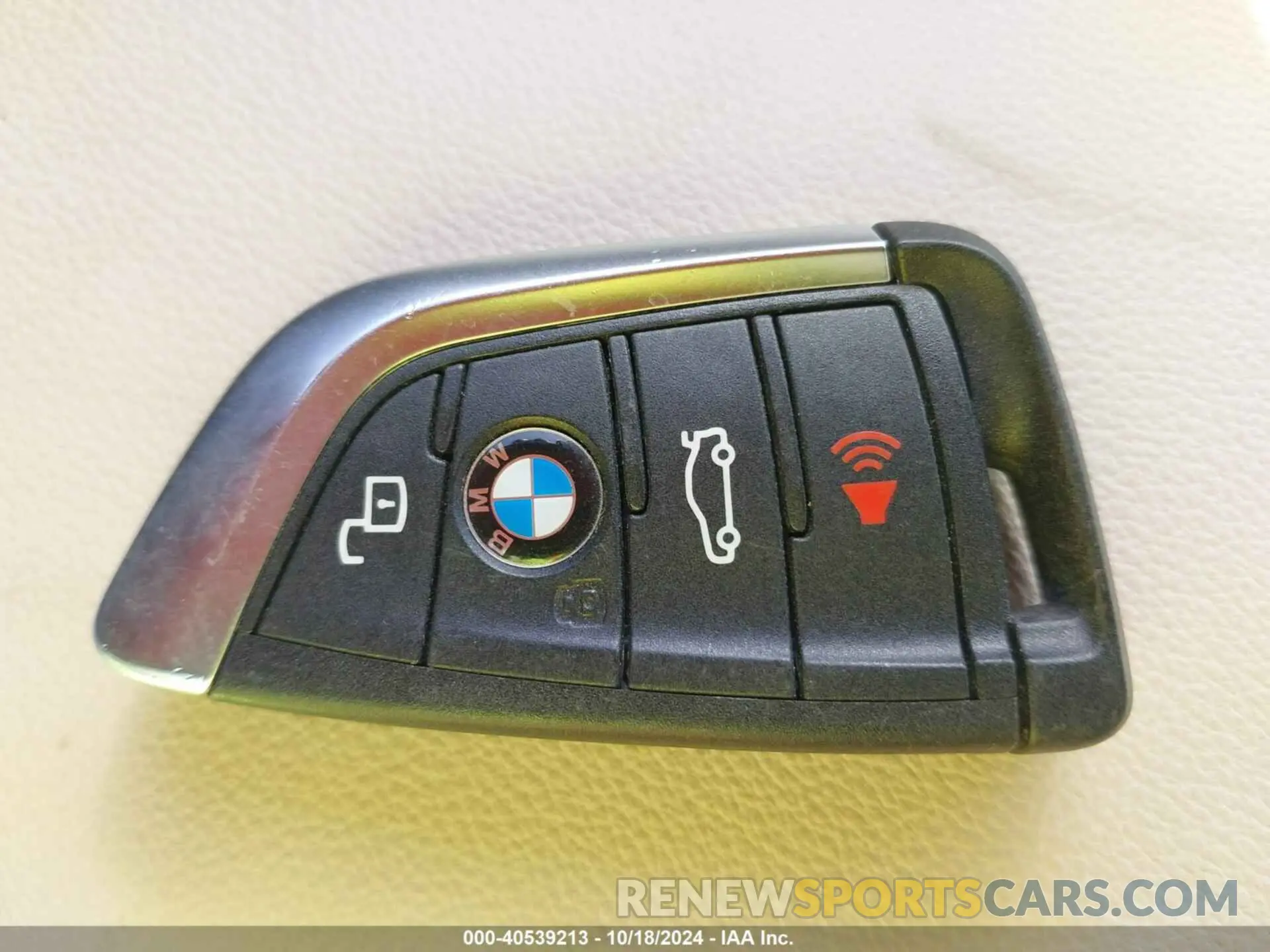 11 Фотография поврежденного автомобиля 5UX43DP04R9W49345 BMW X3 2024