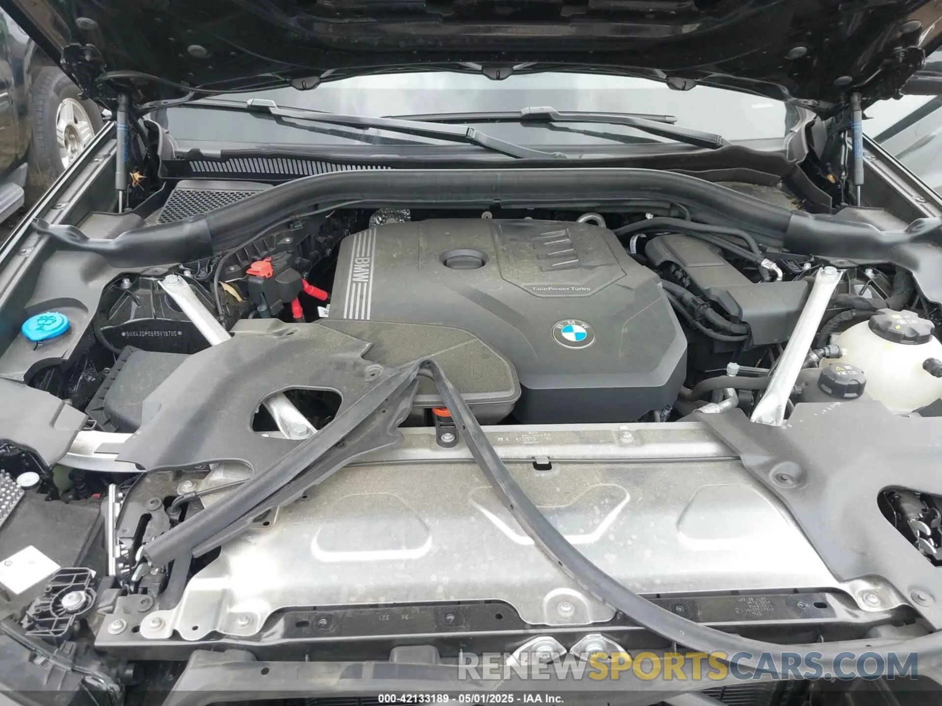 10 Фотография поврежденного автомобиля 5UX43DP05R9V19705 BMW X3 2024