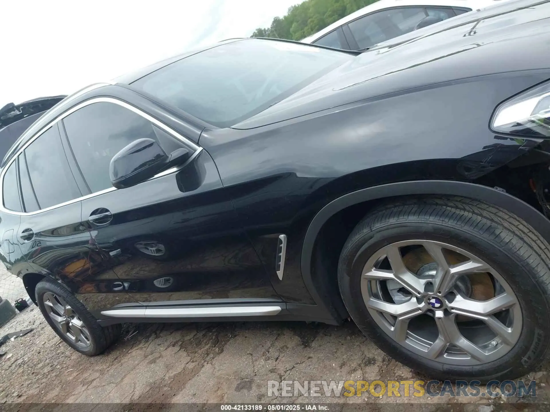 14 Фотография поврежденного автомобиля 5UX43DP05R9V19705 BMW X3 2024